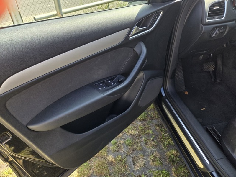 Audi Q3 2.0 TFSI quattro Navi Bi-Xenon AHK  Allwetter — photo 10