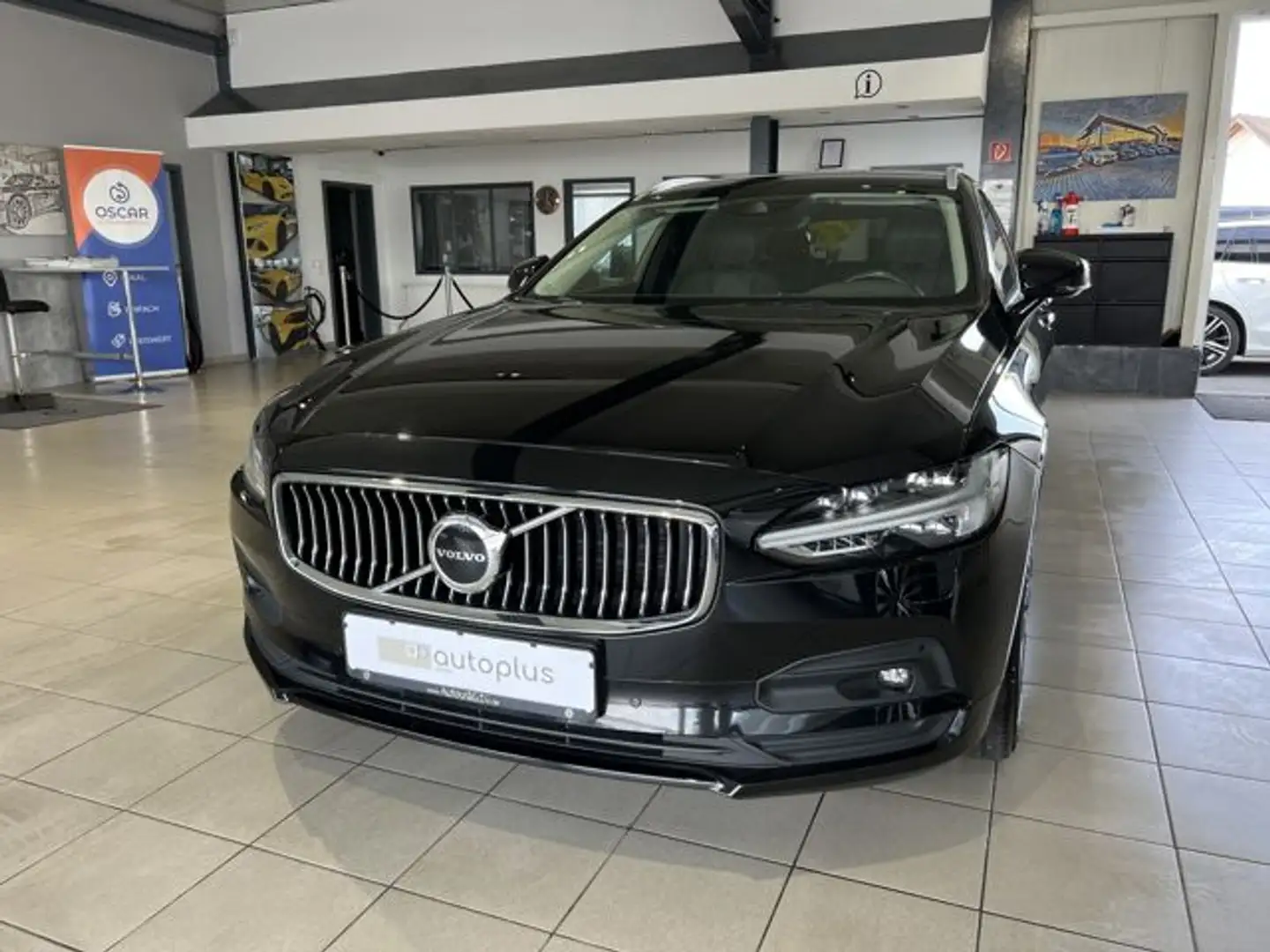 Volvo V90 B4 (D) Momentum Pro ACC BLIS Leder Kamera Black - 2