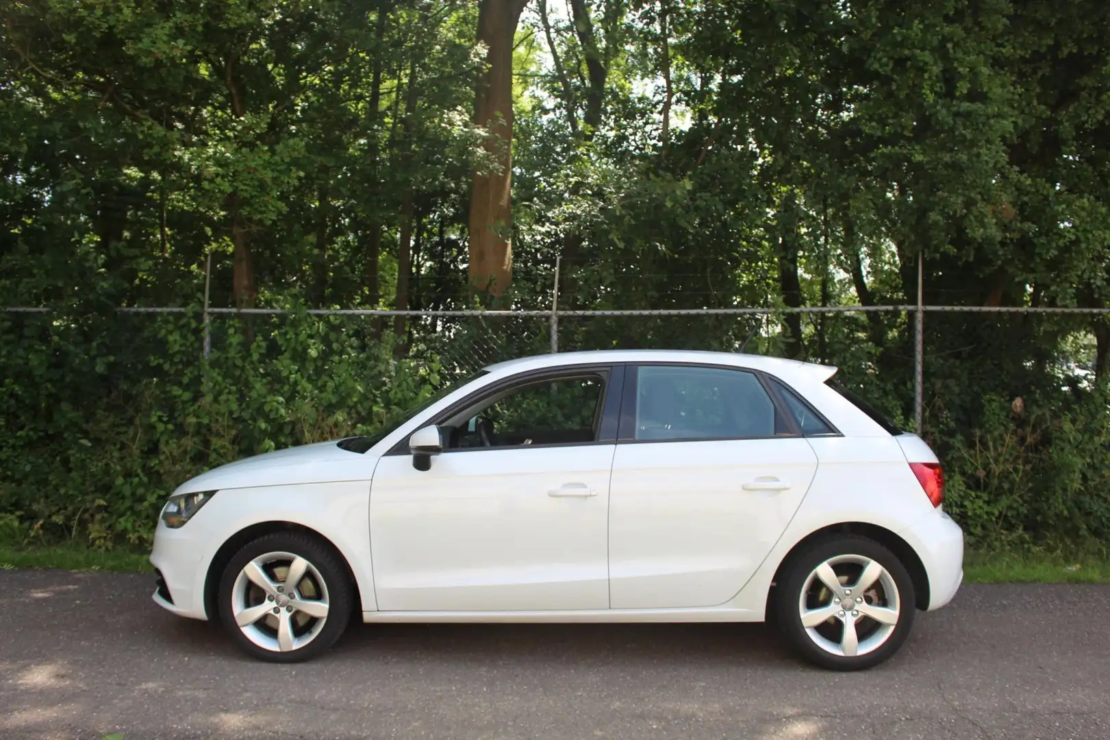 Audi A1 Sportback 1.4 TFSI Attraction Pro Line Weiß - 2
