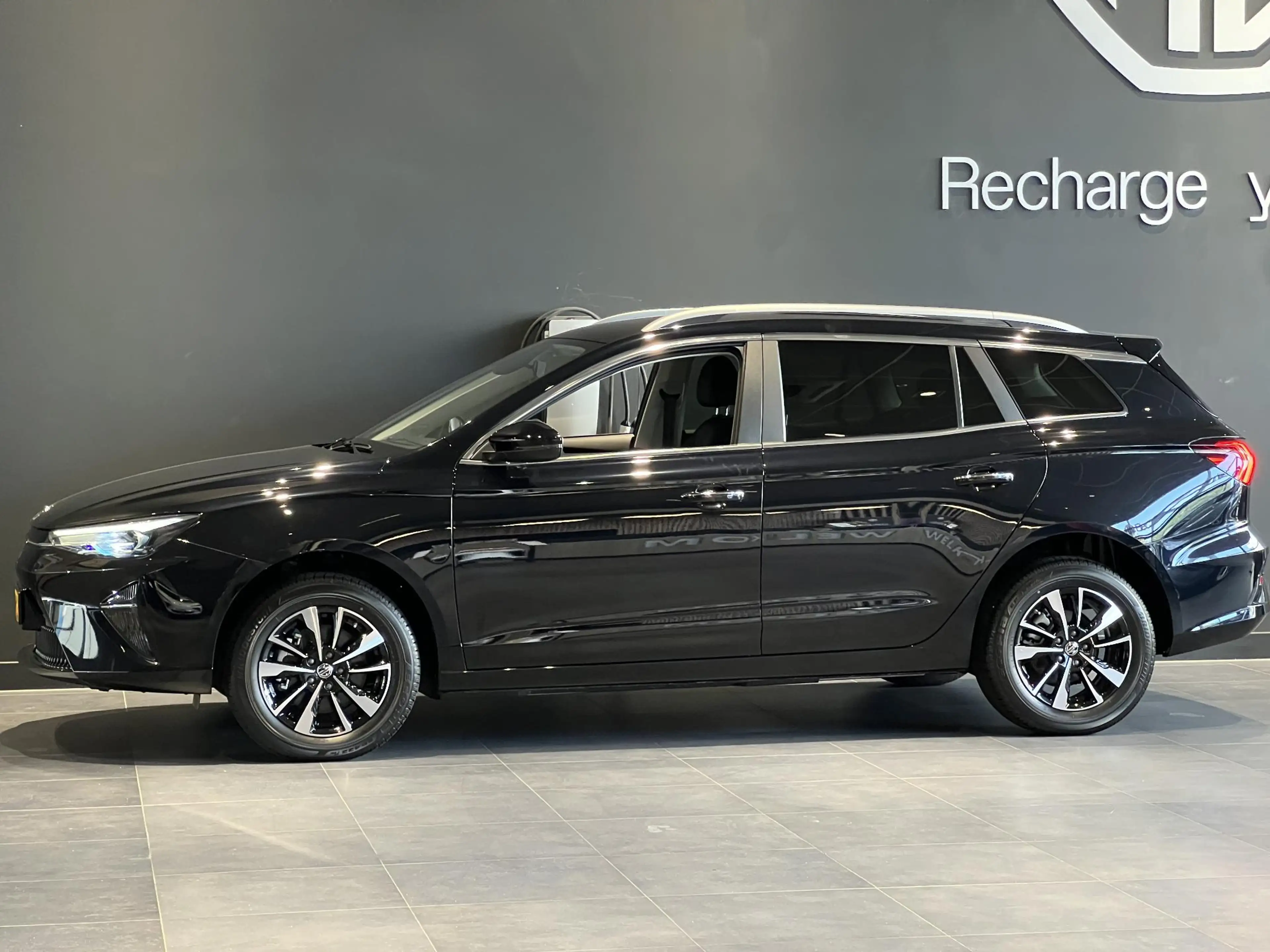 MG MG5 Electric Long Range Comfort 61 kWh | Carplay | Cru — photo 3