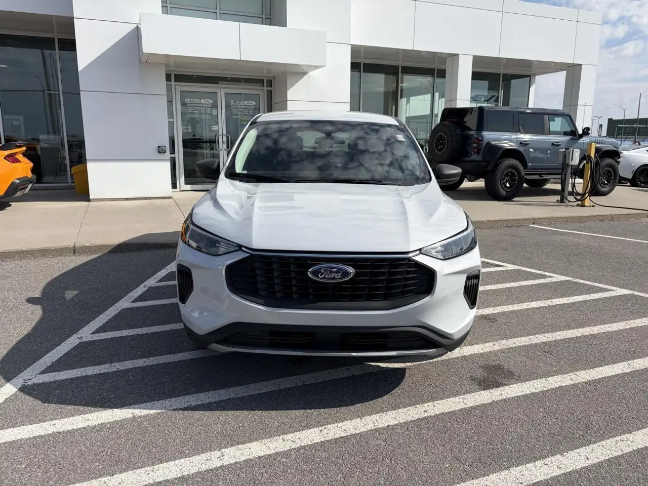 Ford Escape снимка Ford Escape