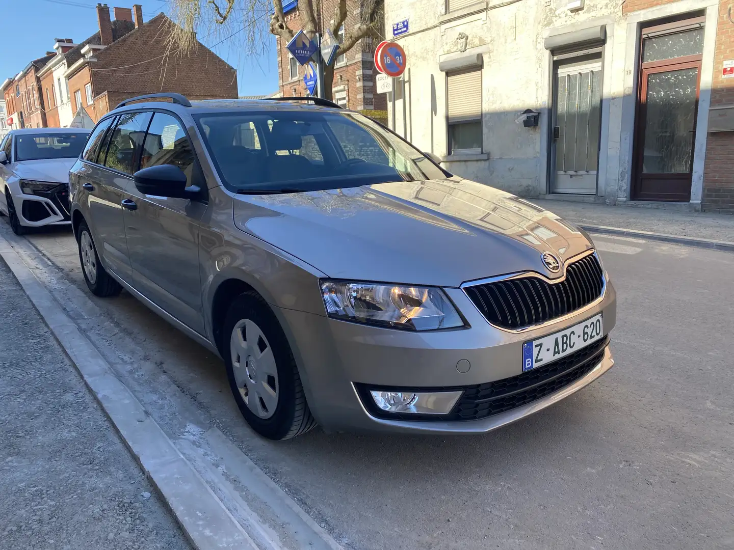 Skoda Octavia Combi 1.6 TDI 90 ch CR FAP Green Tec Edition - 2