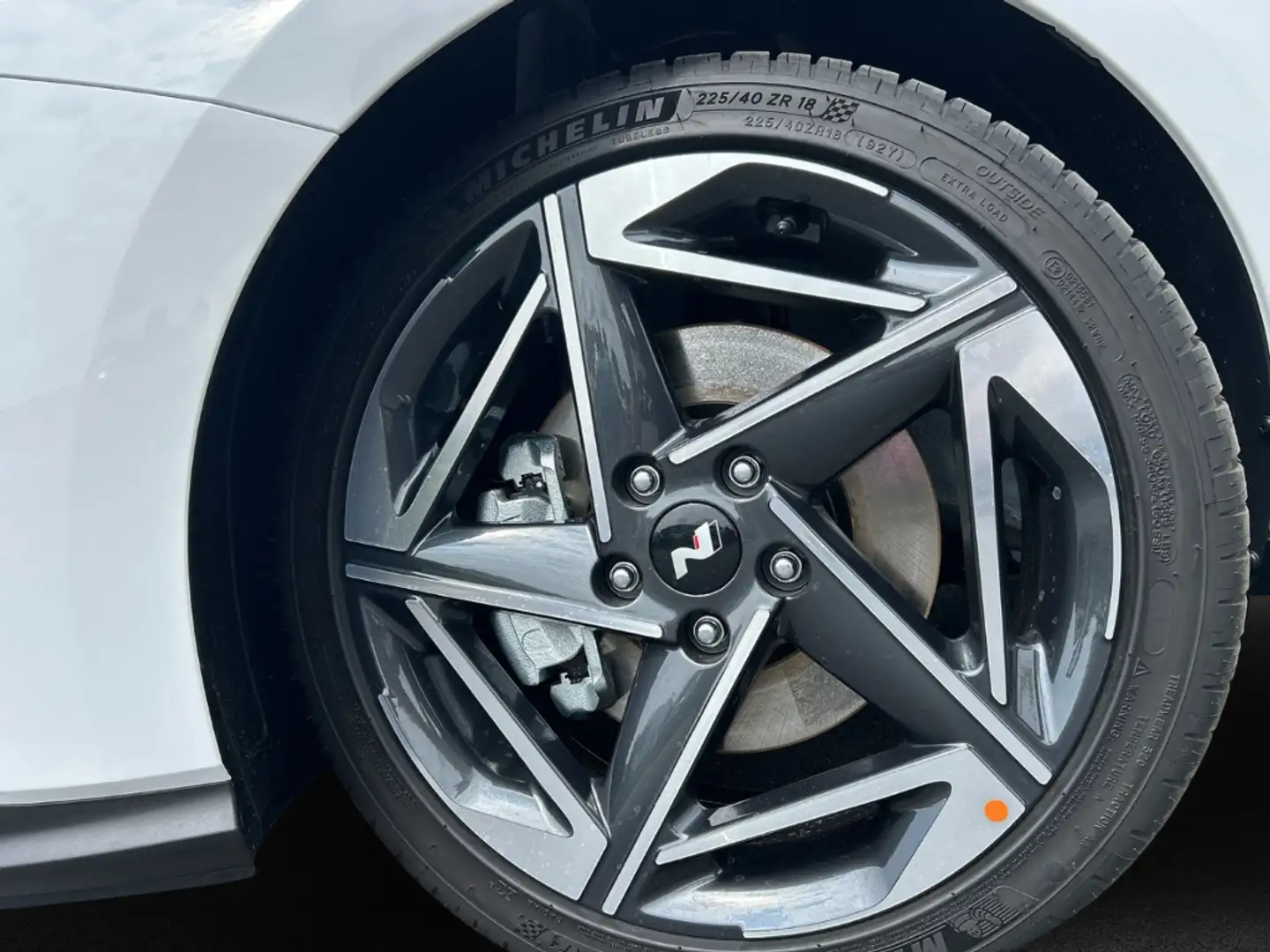 Hyundai i30 N Line 1.5 T-GDI 48V  AKTION Zulass. 30.6.25 Weiß - 2