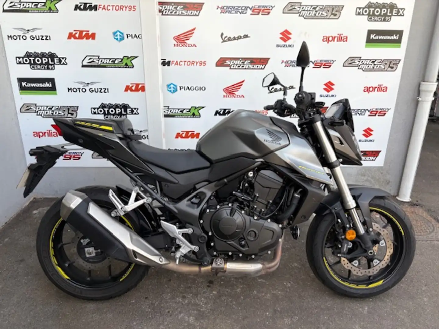 Honda Hornet - 1