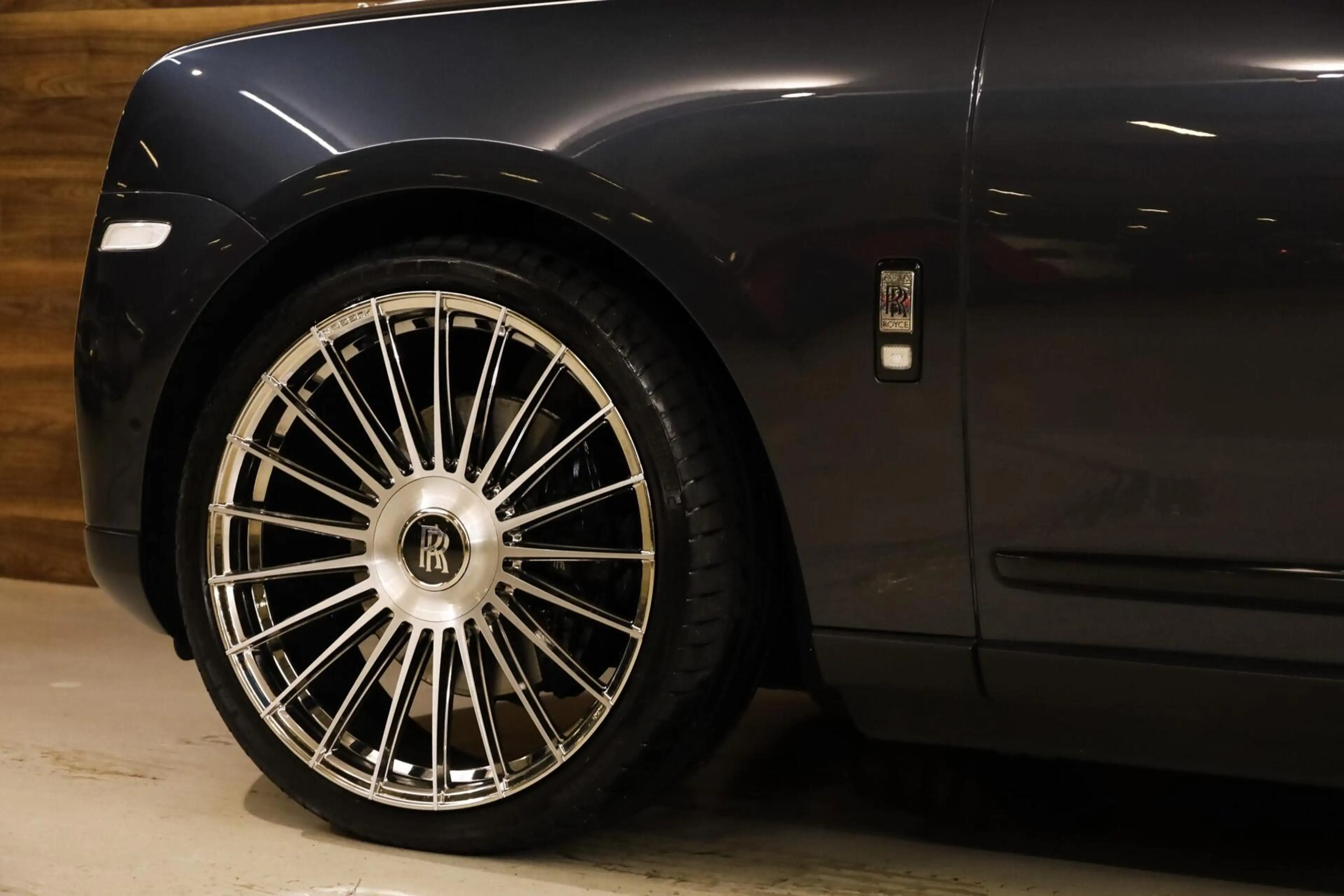 Rolls-Royce Cullinan 6.75 V12|Two-Tone|Massage|Pano|Bespoke| — photo 38