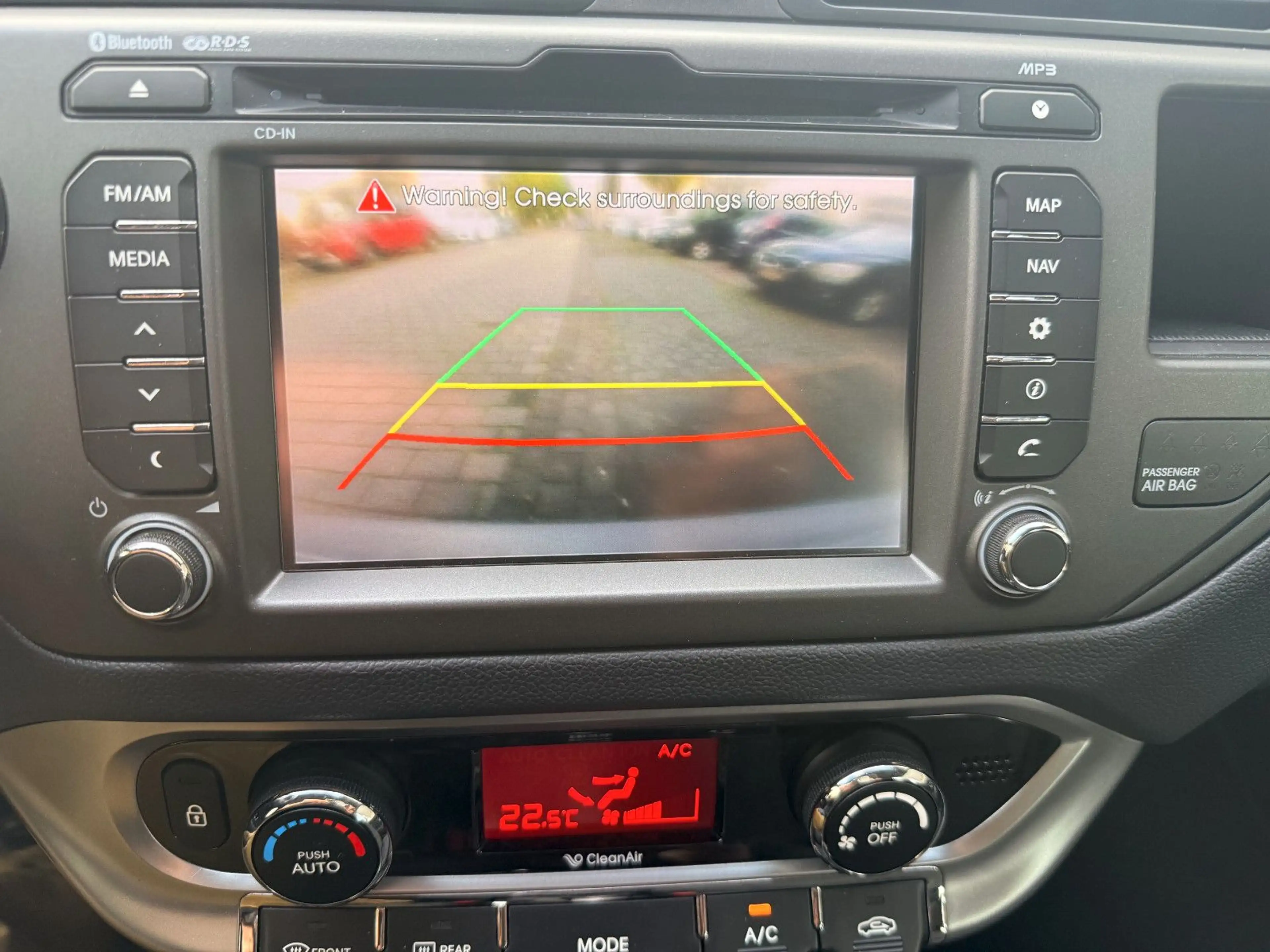 Kia Rio Spirit,Navi,Kamera,Keyless go,Lenkradheizung — photo 10