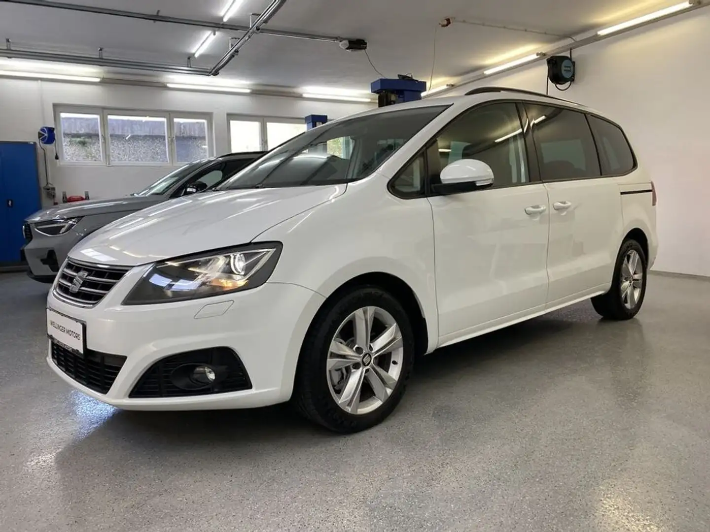 SEAT Alhambra Executive Plus Weiß - 1