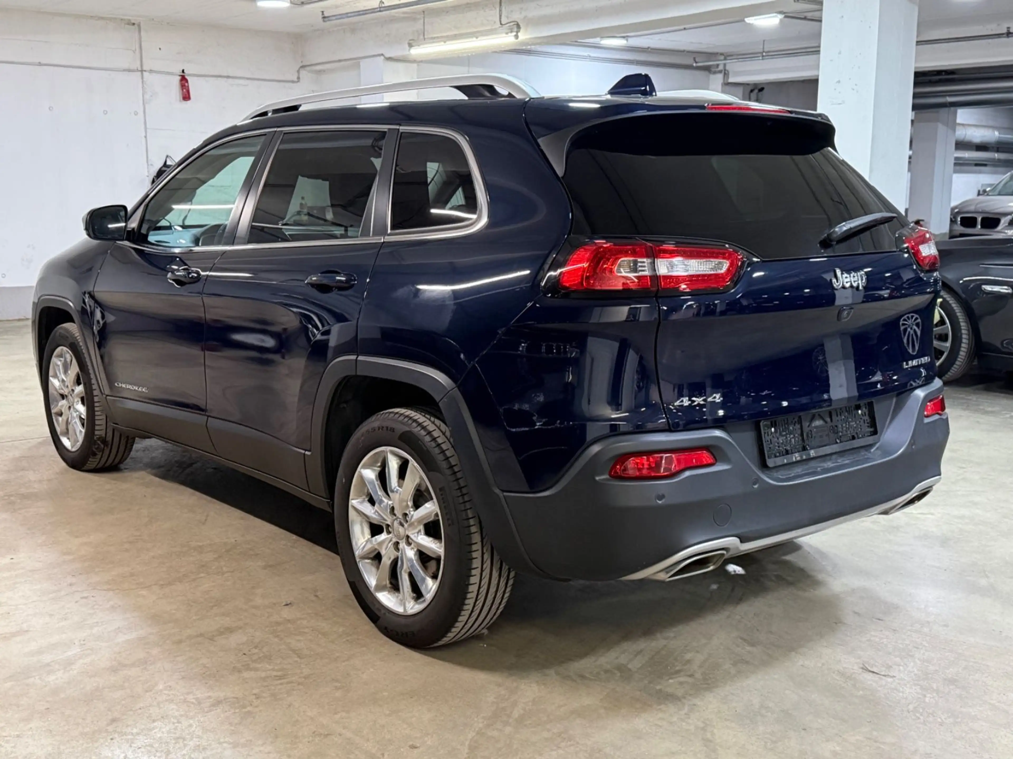 Jeep Cherokee Limited 4WD Navi~Klima~Leder~Panorama — photo 5