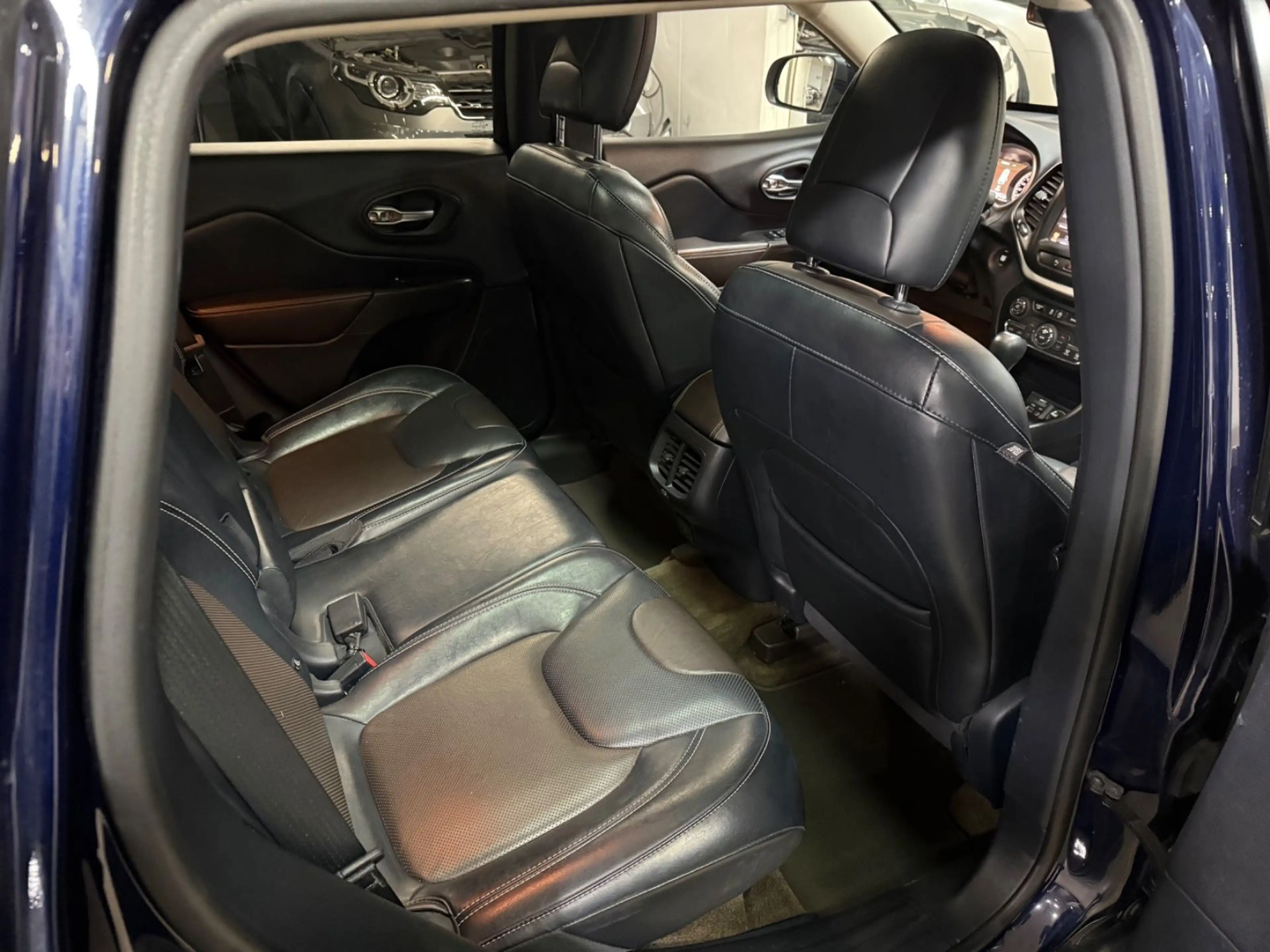 Jeep Cherokee Limited 4WD Navi~Klima~Leder~Panorama — photo 12