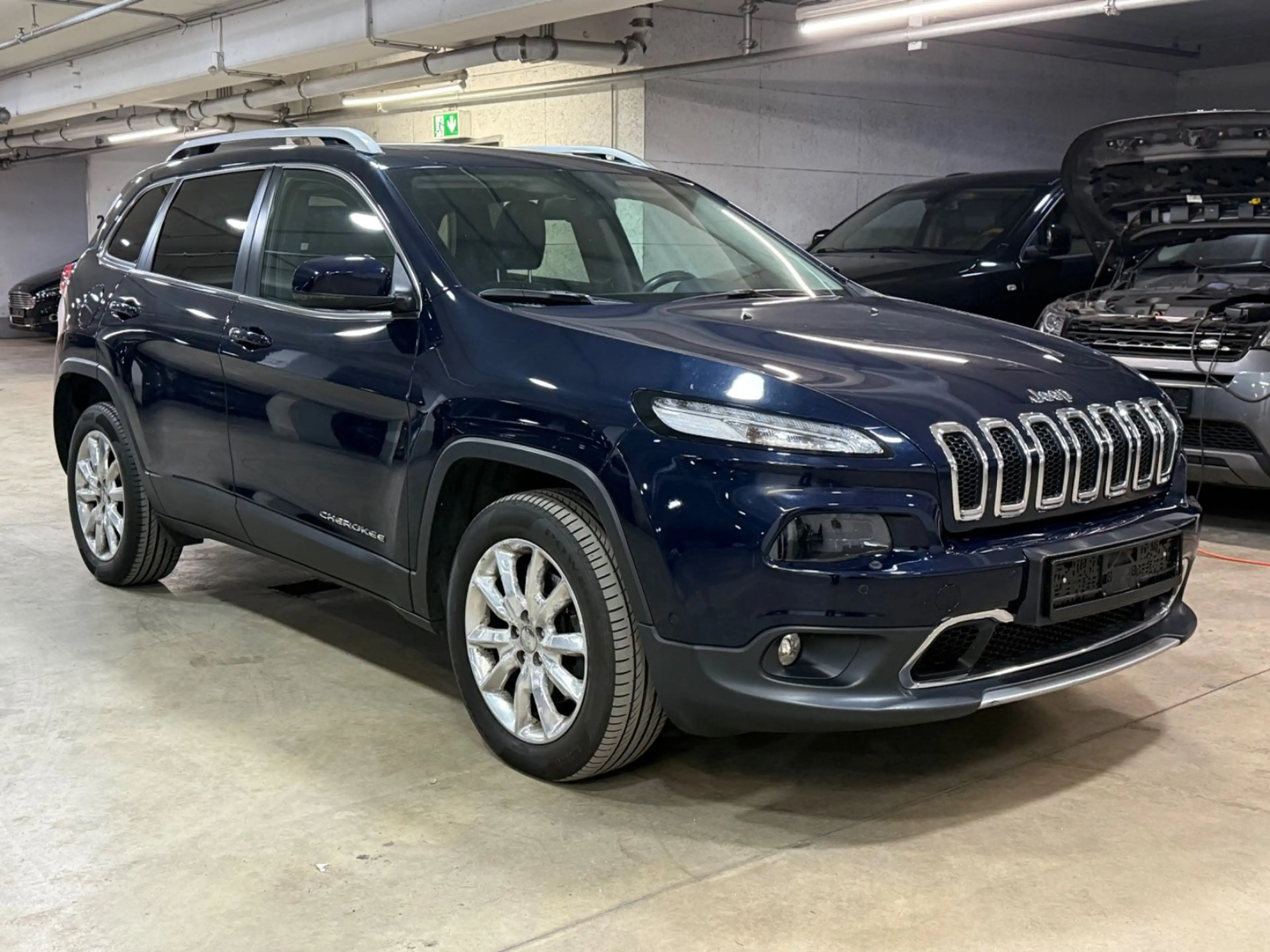 Jeep Cherokee Limited 4WD Navi~Klima~Leder~Panorama — photo 4