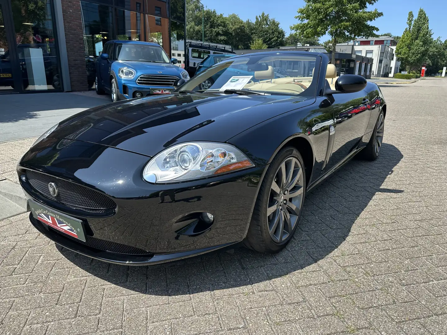 Jaguar XK 4.2 V8 Convertible Zwart - 1