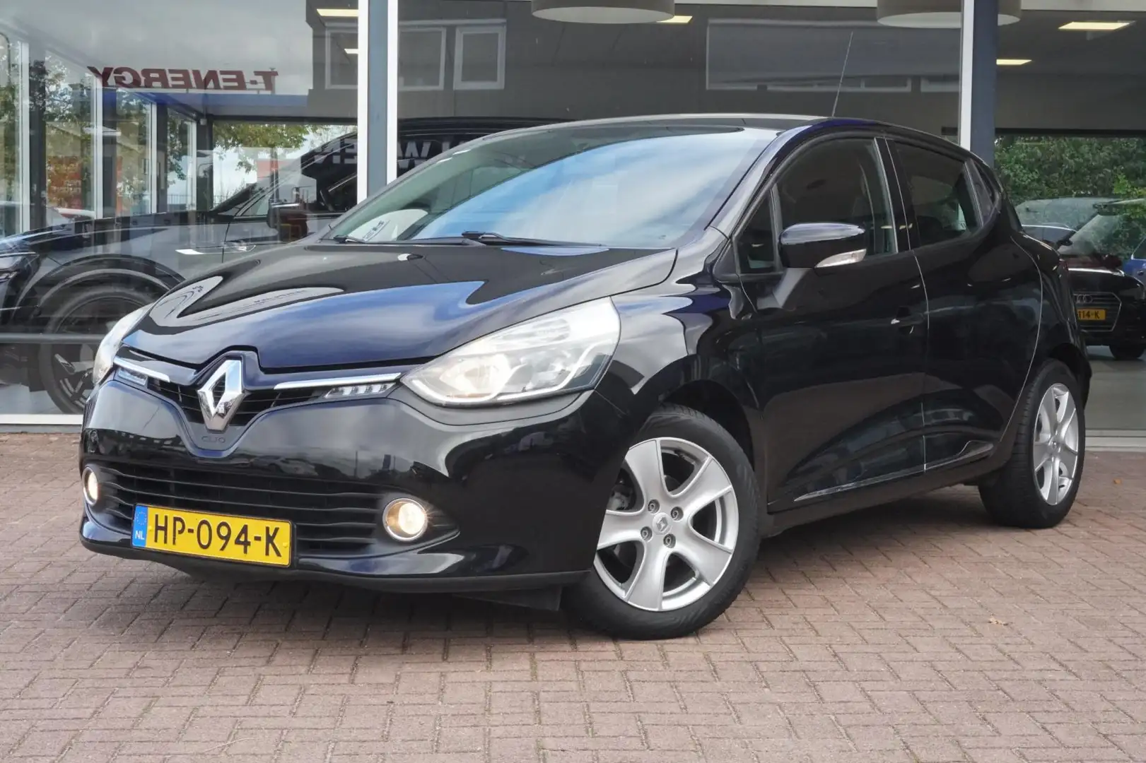 Renault Clio 0.9 TCe Expression | Navigatie | Airco | Elek. Pak Zwart - 1