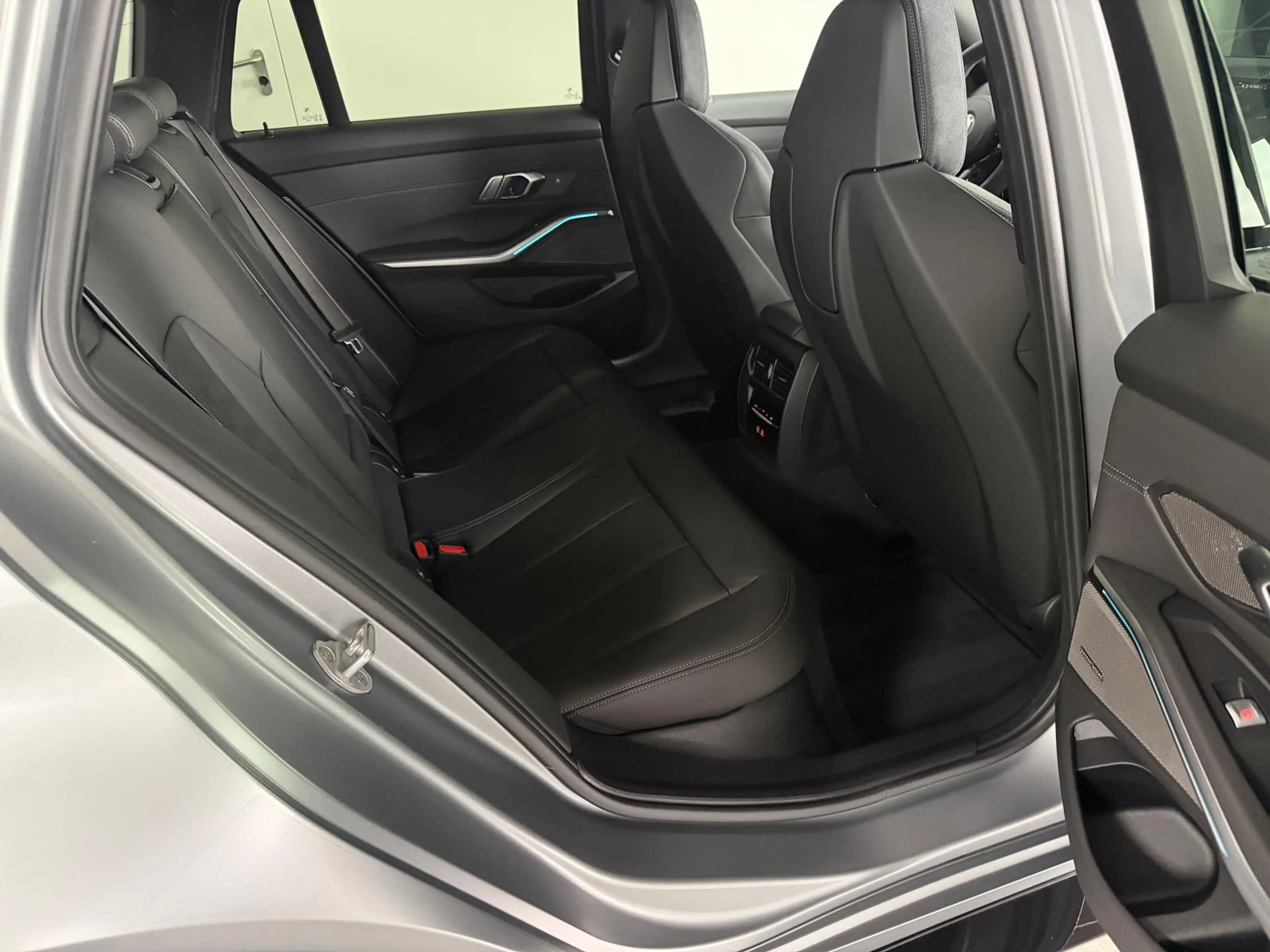 BMW M3 touring xDrive ExteriorCarbon 360 H&K Head-Up — photo 12