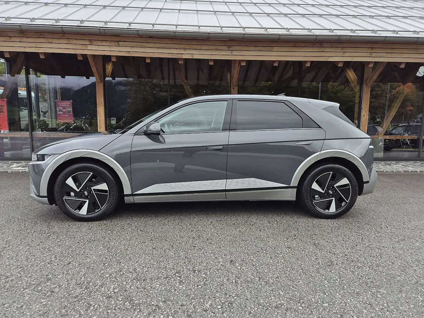 Hyundai IONIQ 5 Ioniq 5 Elektro 84kWh GO 4WD Aut. Grau - 2