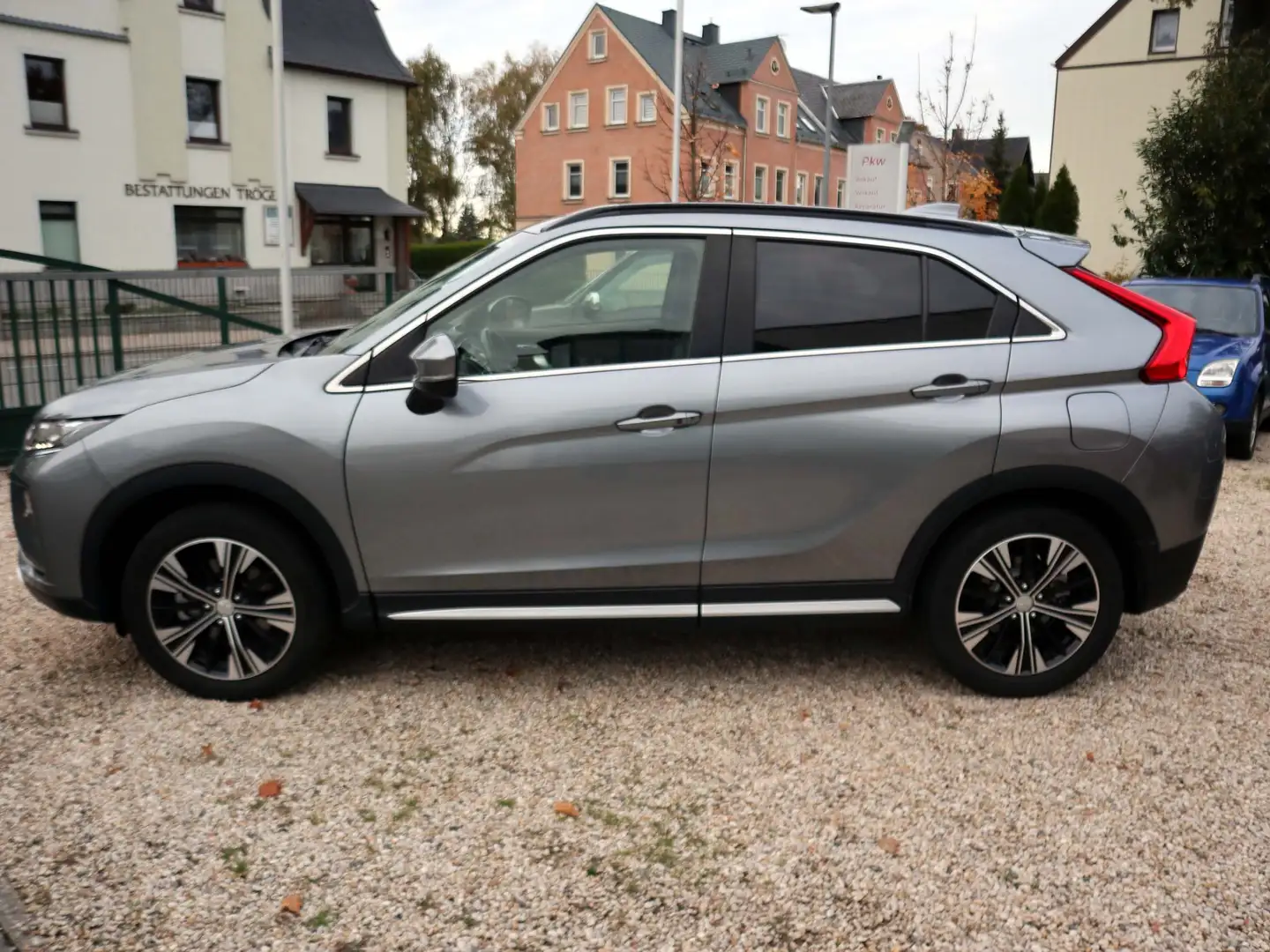 Mitsubishi Eclipse Cross Top 4WD Gris - 2