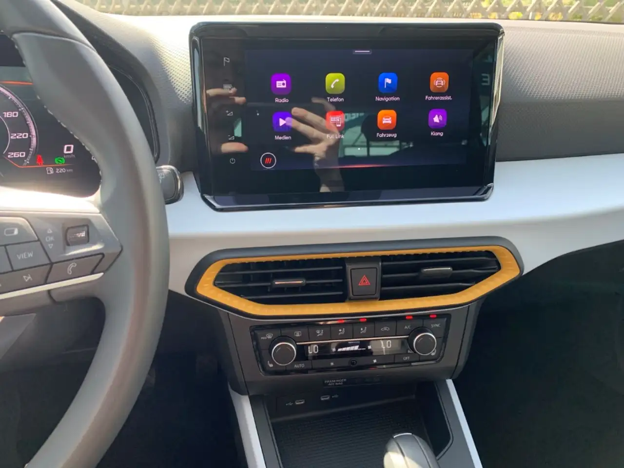 SEAT Arona 1.0 TSI DSG Road Edition NAVI+ACC+SHZ+PDC+, миниатюра 18