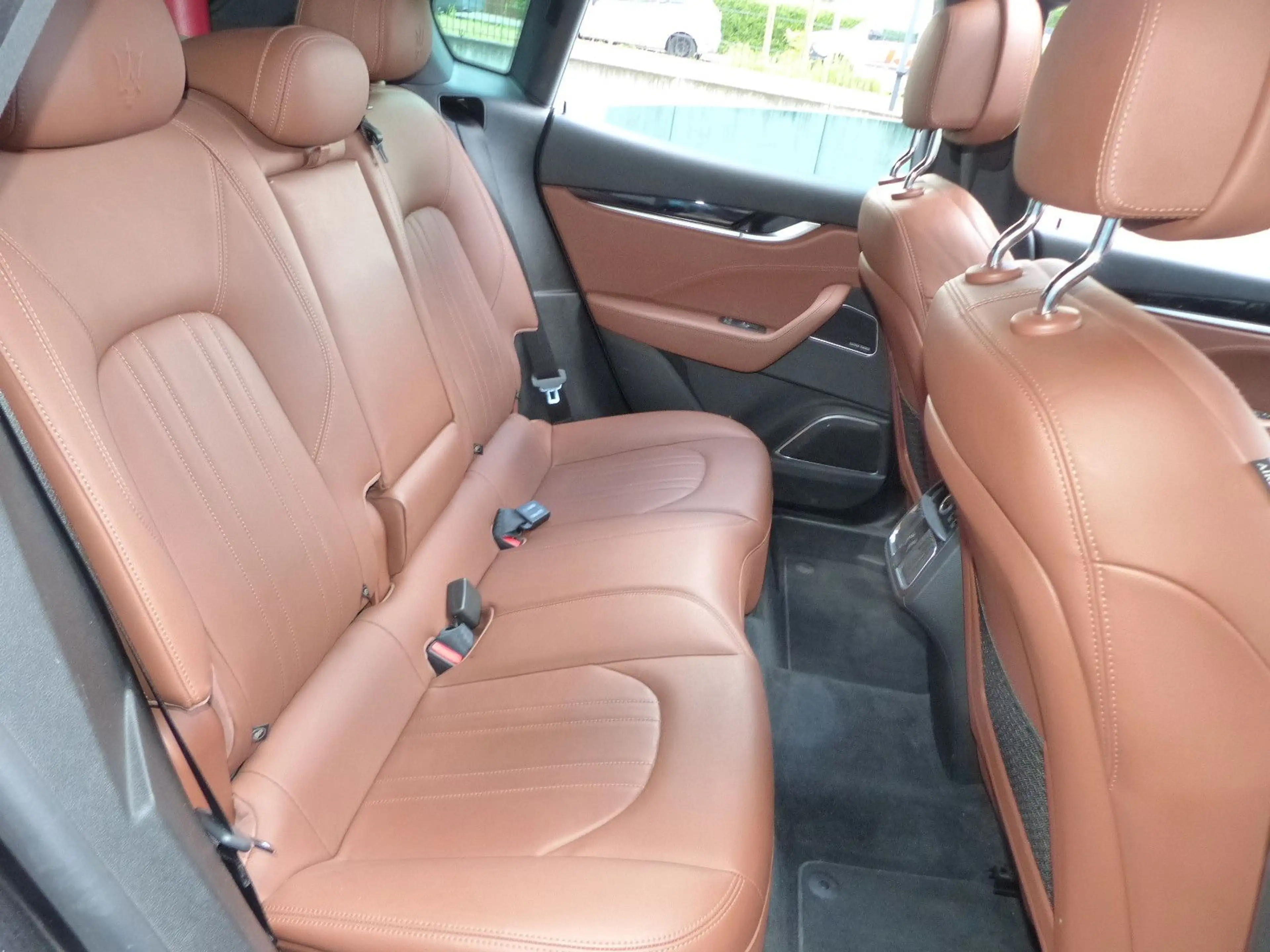 Maserati Levante 3.0 V6 Pano/Kamera/Harman/21Zoll/Navi — photo 9