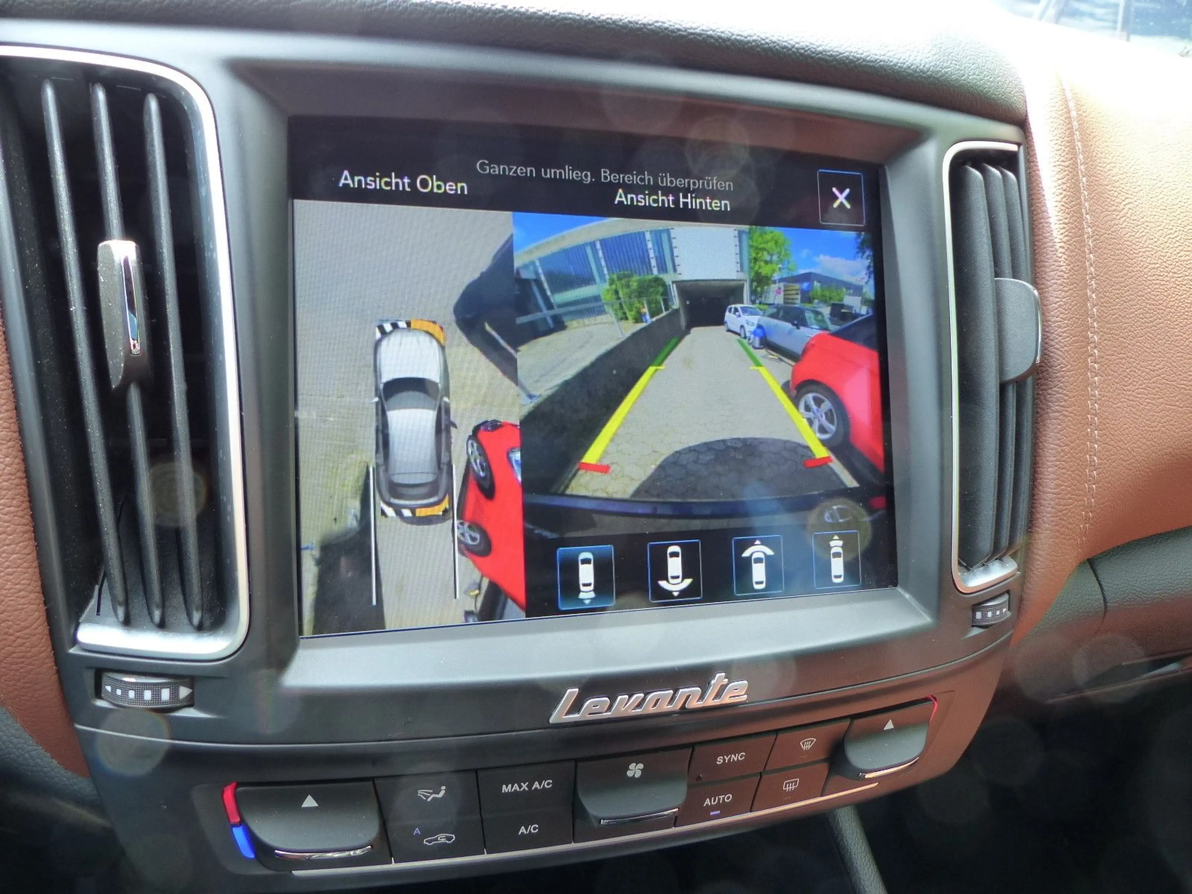Maserati Levante 3.0 V6 Pano/Kamera/Harman/21Zoll/Navi — photo 11