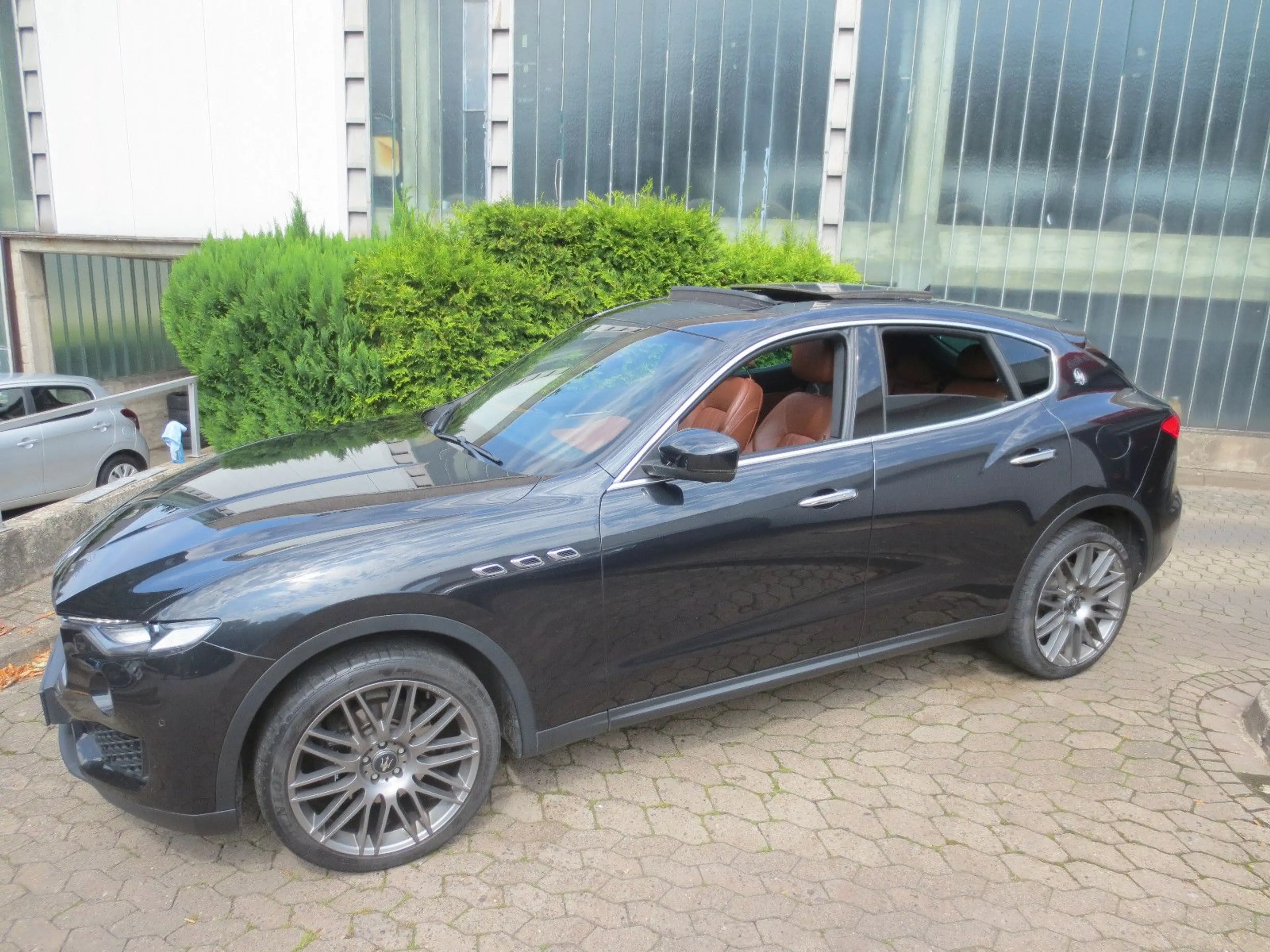 Maserati Levante 3.0 V6 Pano/Kamera/Harman/21Zoll/Navi