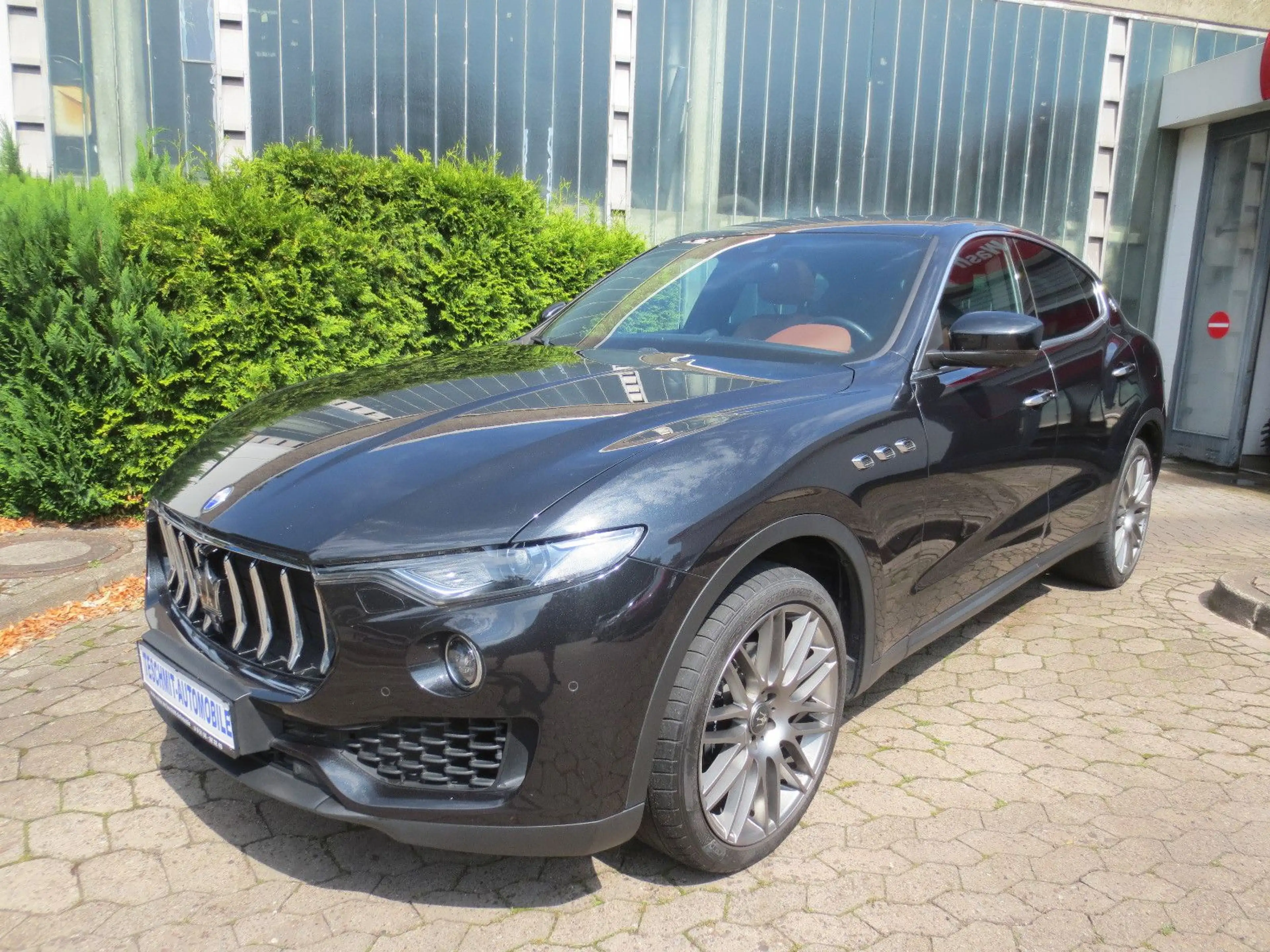 Maserati Levante 3.0 V6 Pano/Kamera/Harman/21Zoll/Navi — photo 2