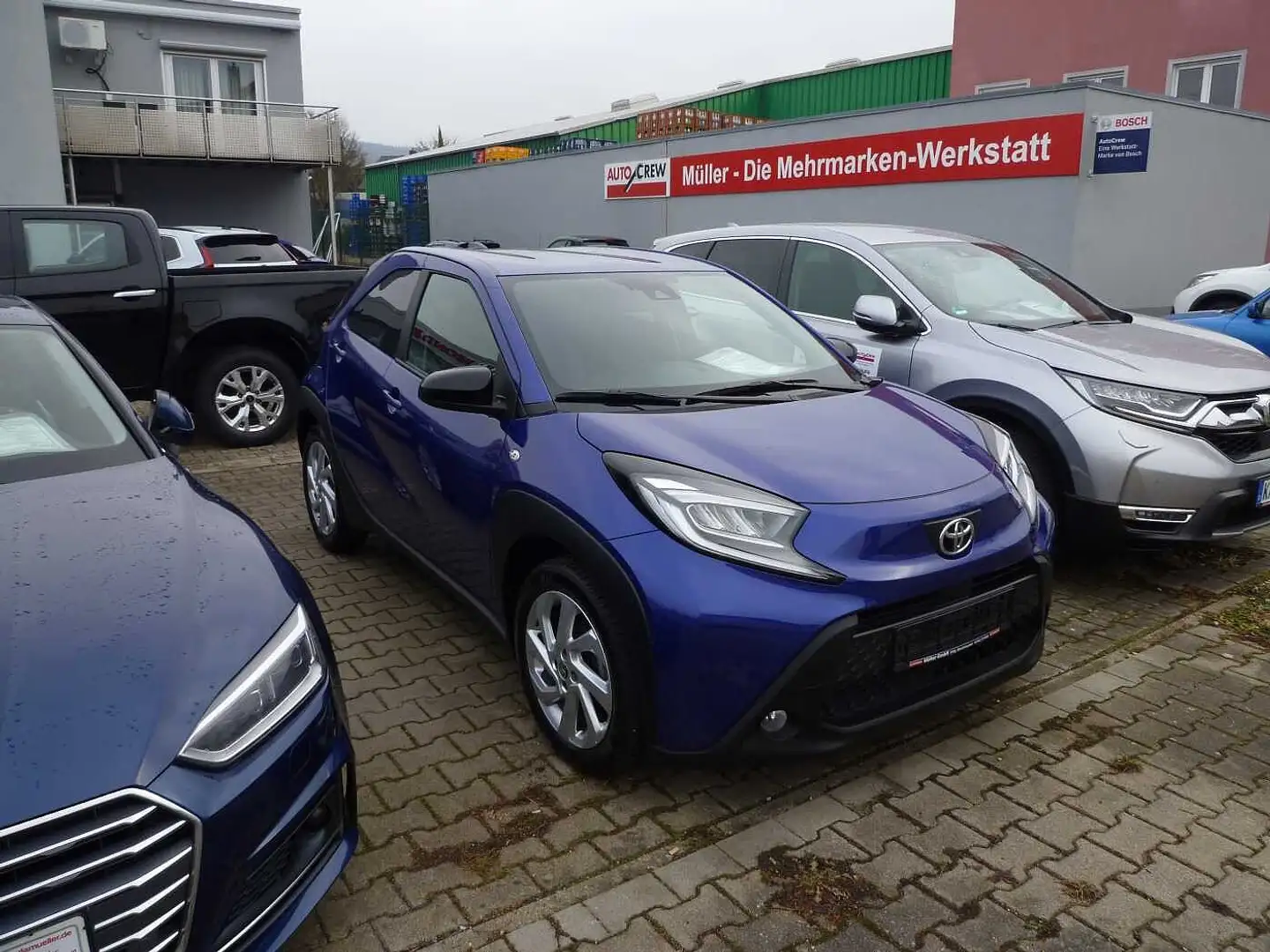Toyota Aygo X X-Active Blau - 1