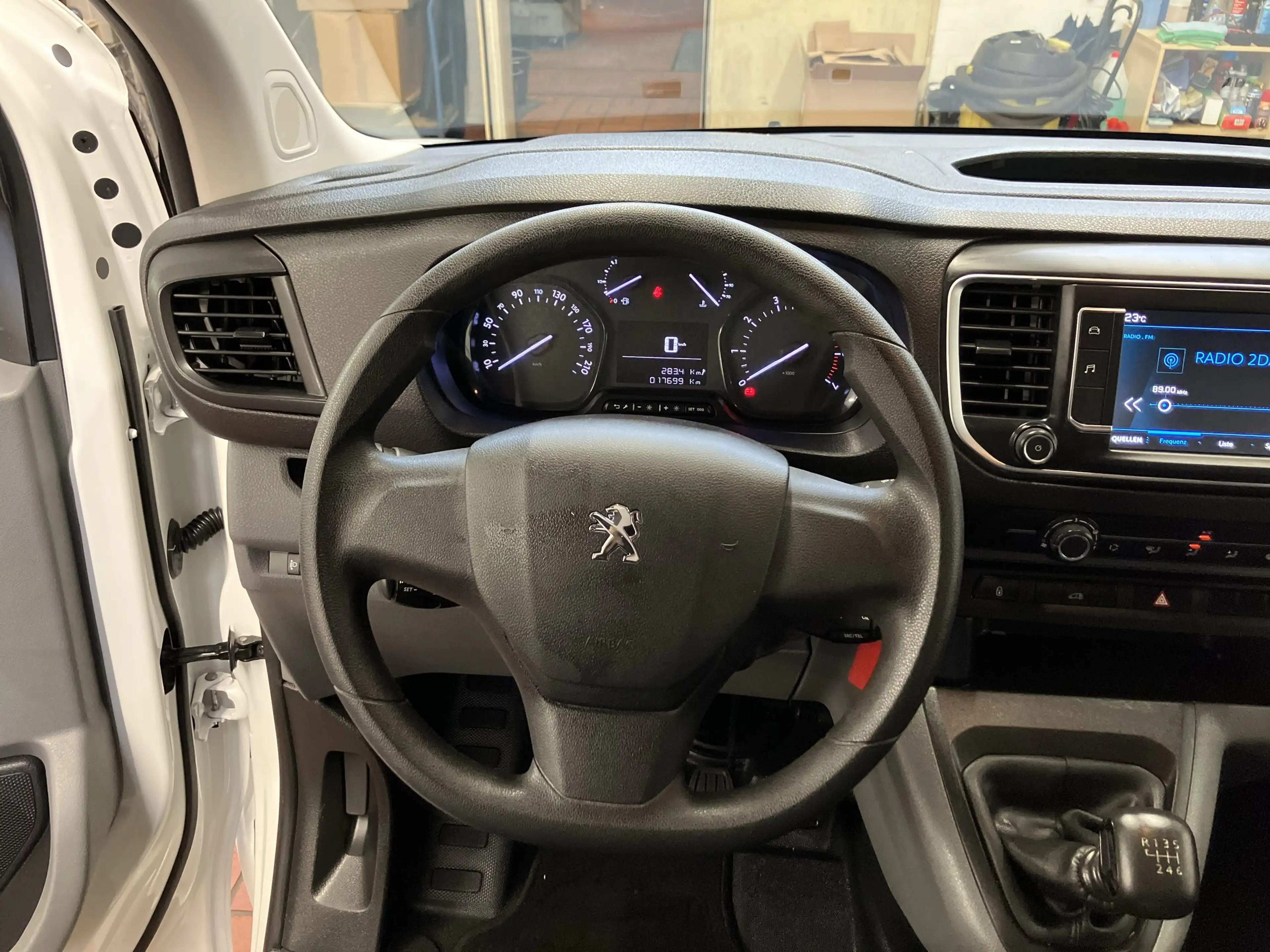 Peugeot Expert Kasten 1.5 BlueHDi 120 L1 Premium — photo 9
