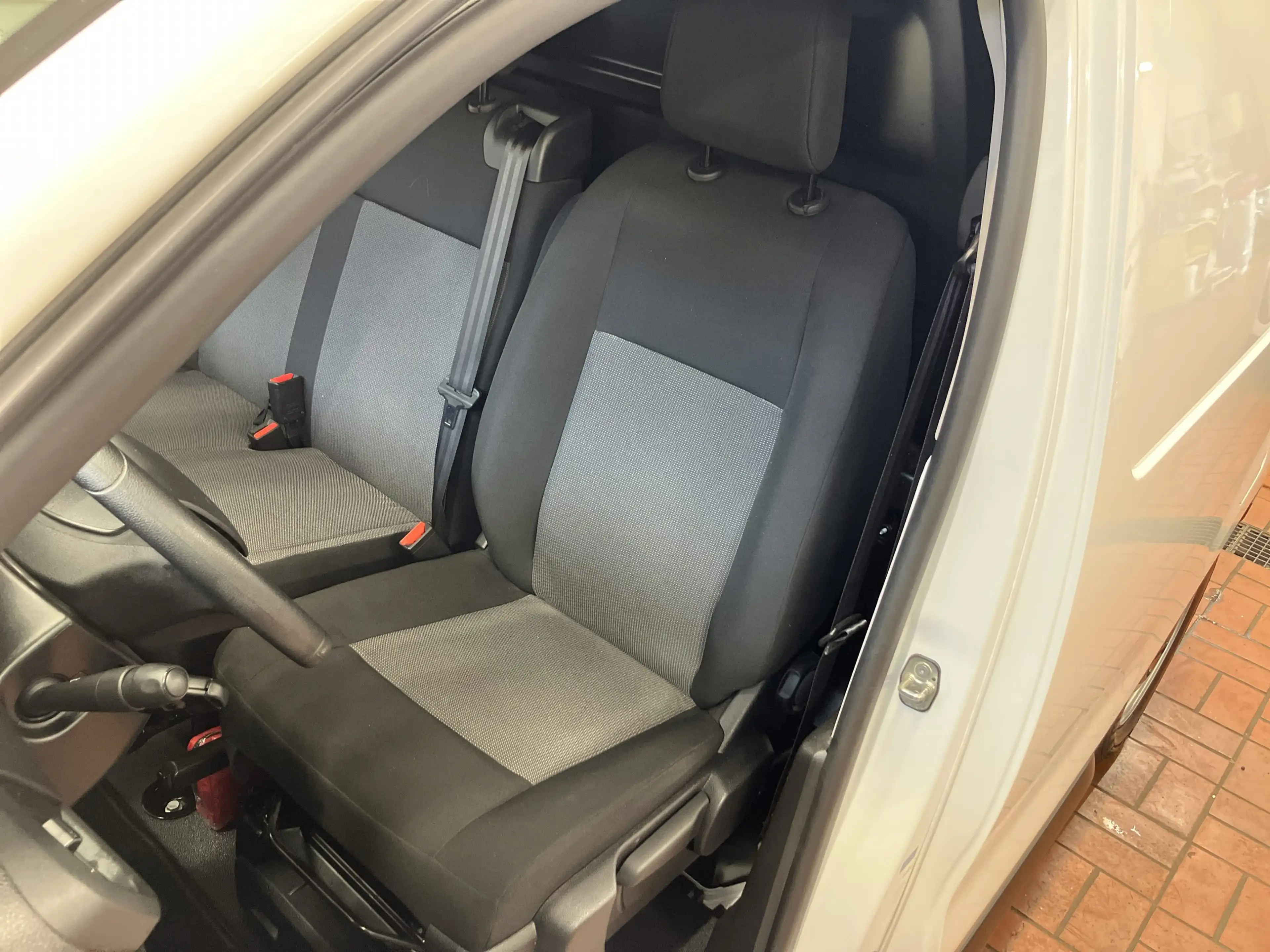 Peugeot Expert Kasten 1.5 BlueHDi 120 L1 Premium — photo 8