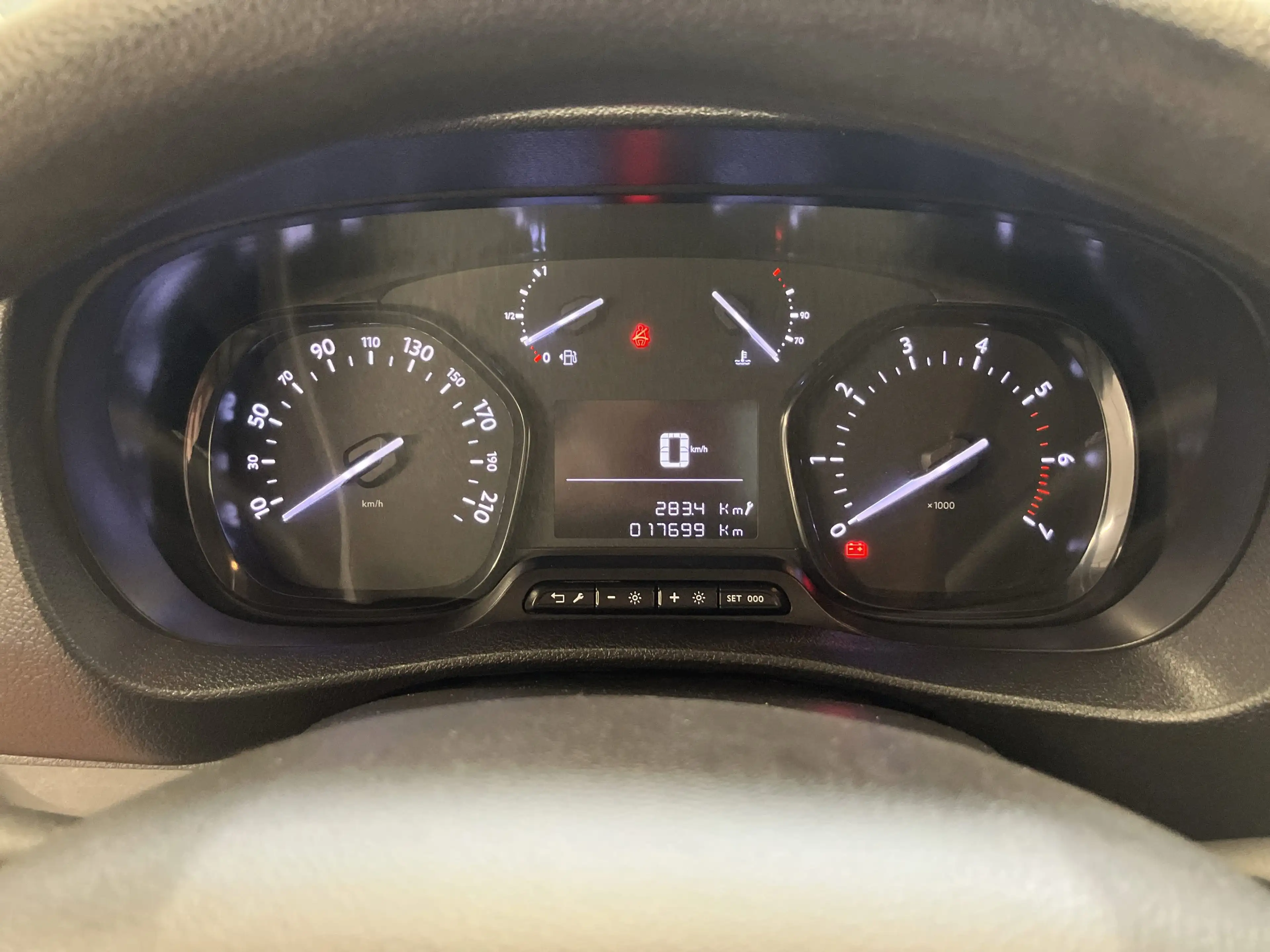 Peugeot Expert Kasten 1.5 BlueHDi 120 L1 Premium — photo 10