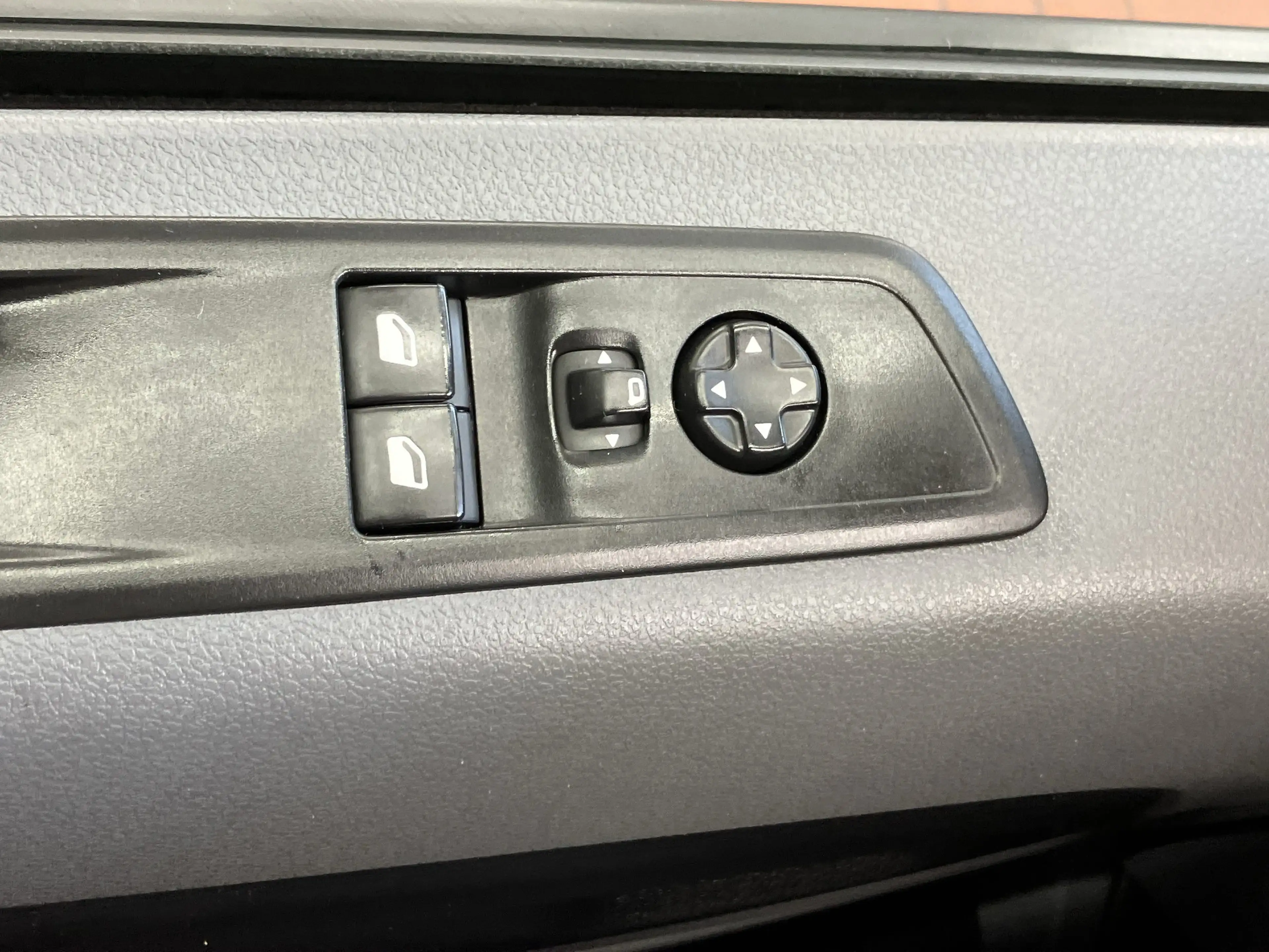 Peugeot Expert Kasten 1.5 BlueHDi 120 L1 Premium — photo 14