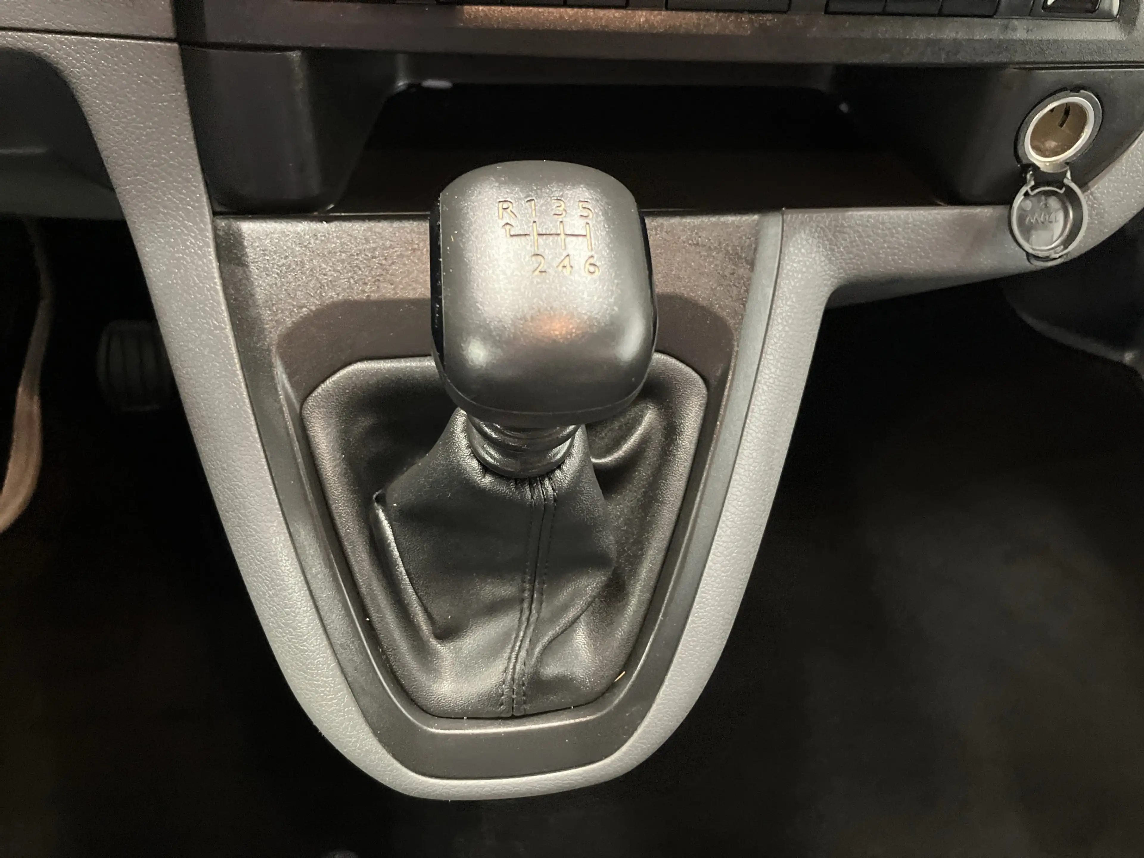 Peugeot Expert Kasten 1.5 BlueHDi 120 L1 Premium — photo 13