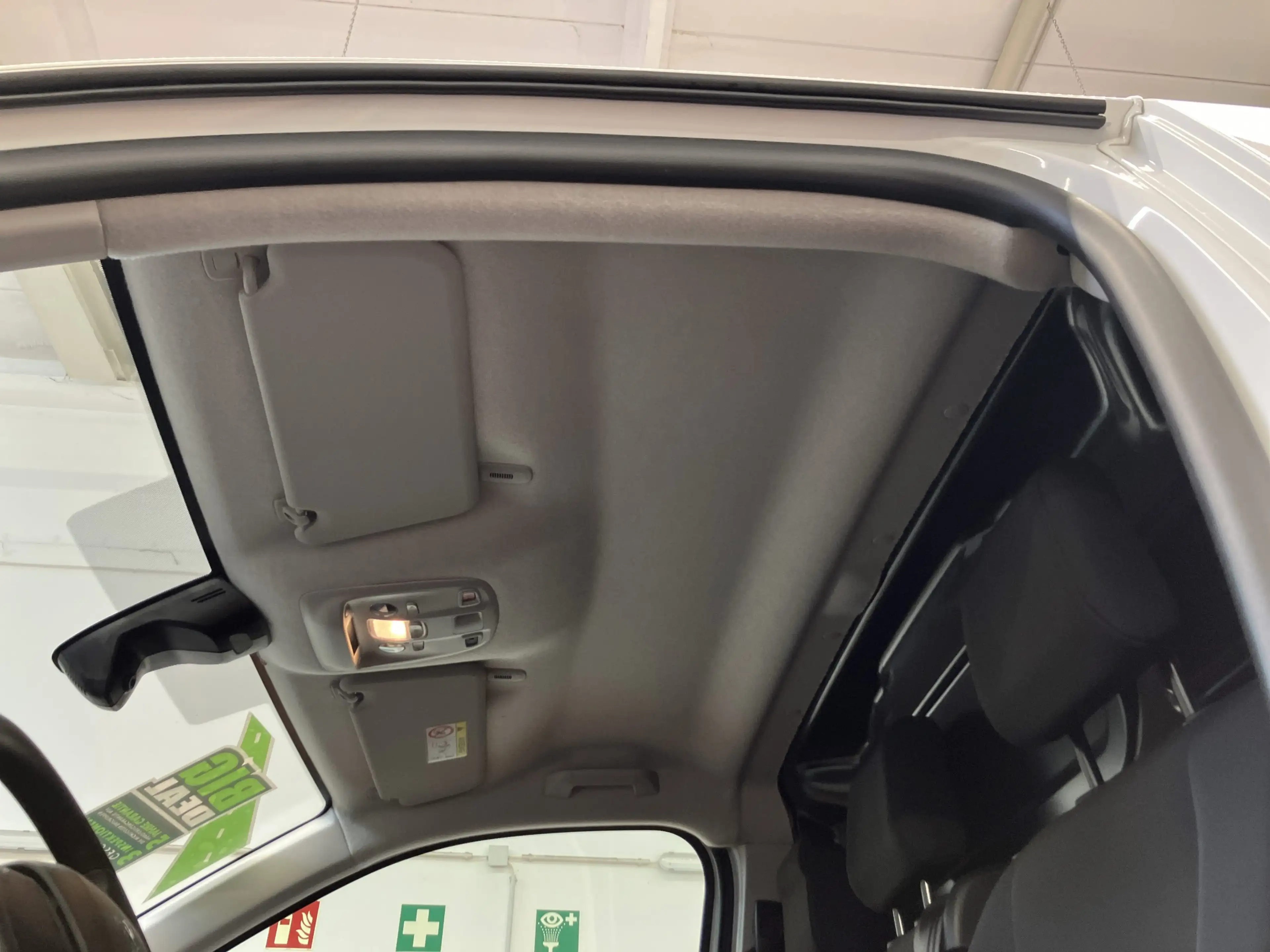 Peugeot Expert Kasten 1.5 BlueHDi 120 L1 Premium — photo 15