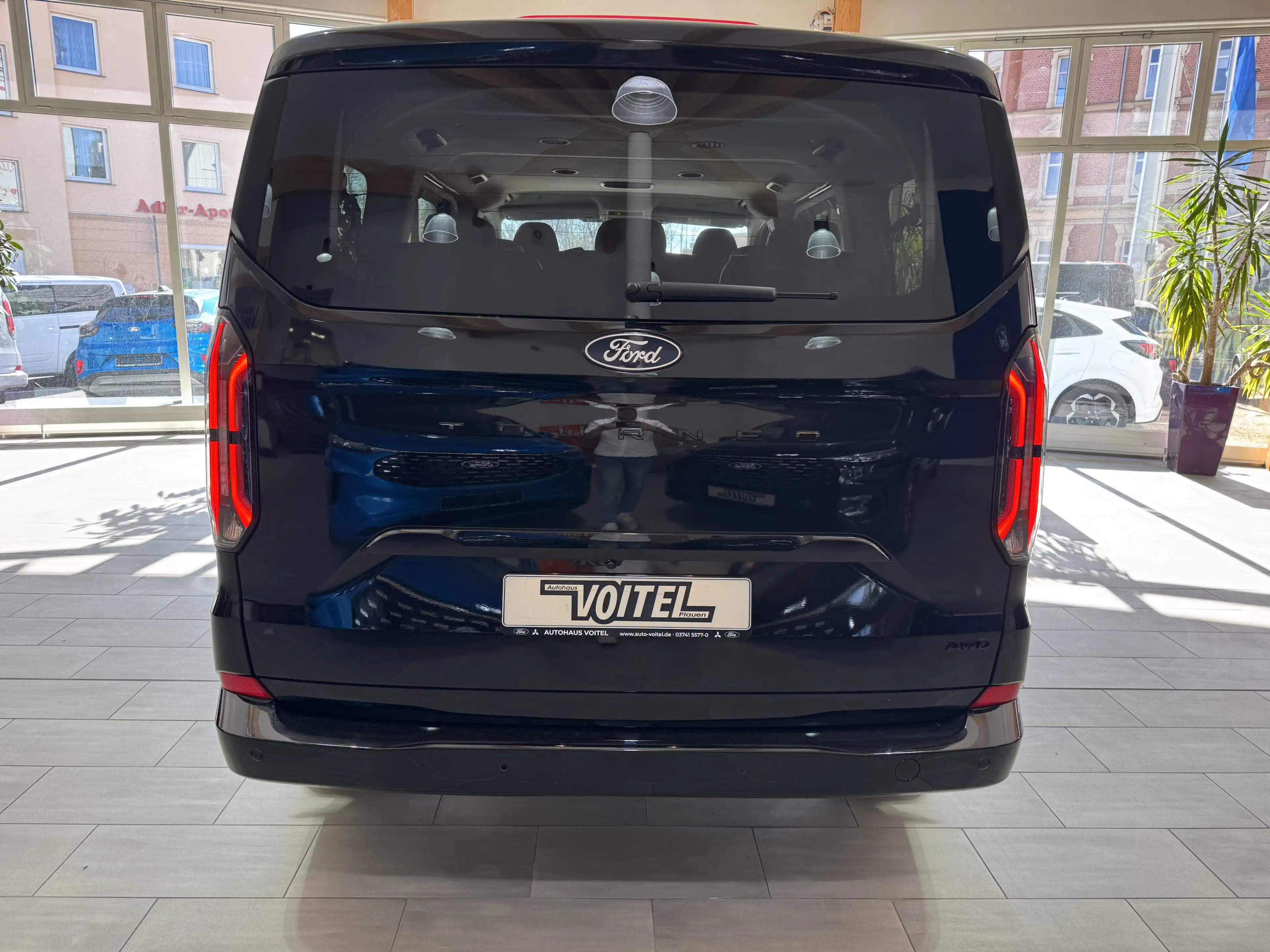 Ford Tourneo Custom Titanium X L1 AWD MATRIX-LED / AHK — photo 6