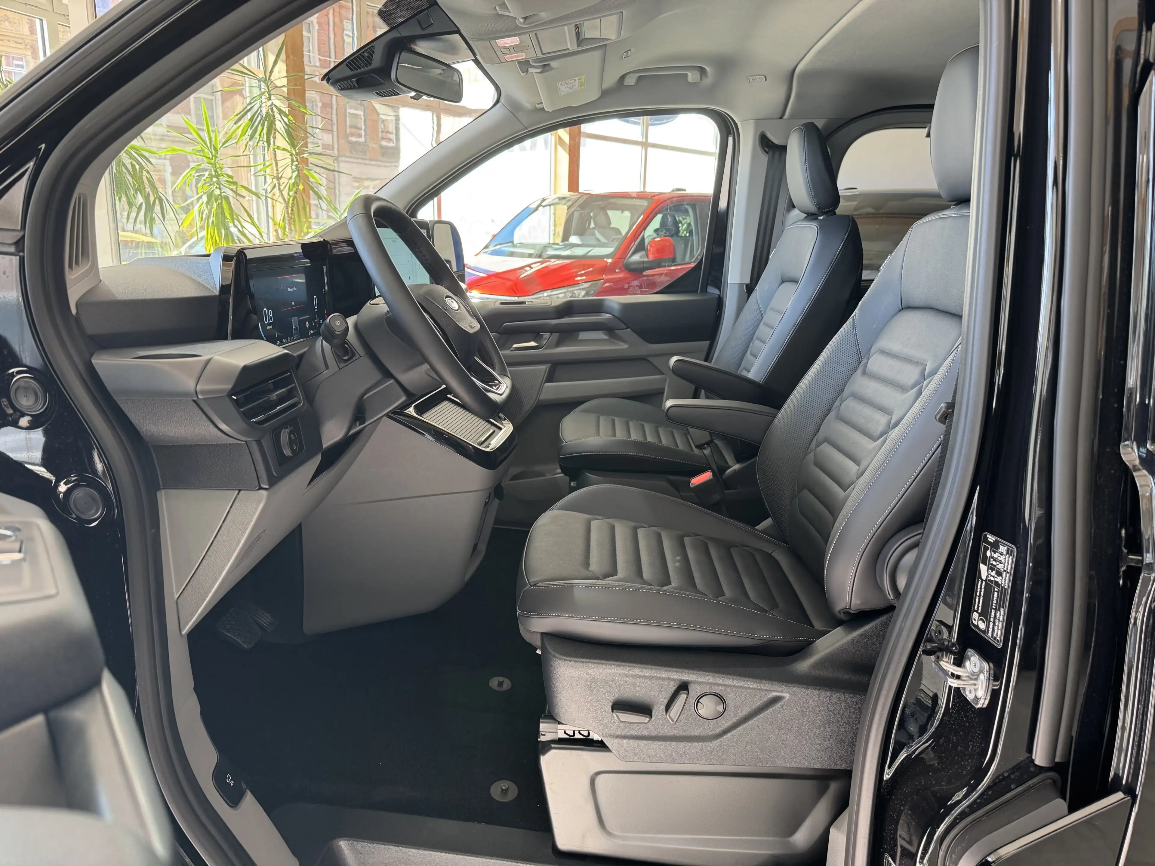 Ford Tourneo Custom Titanium X L1 AWD MATRIX-LED / AHK — photo 8