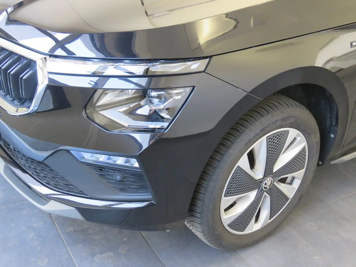 Skoda Kamiq Selection TSI DSG Black - 2