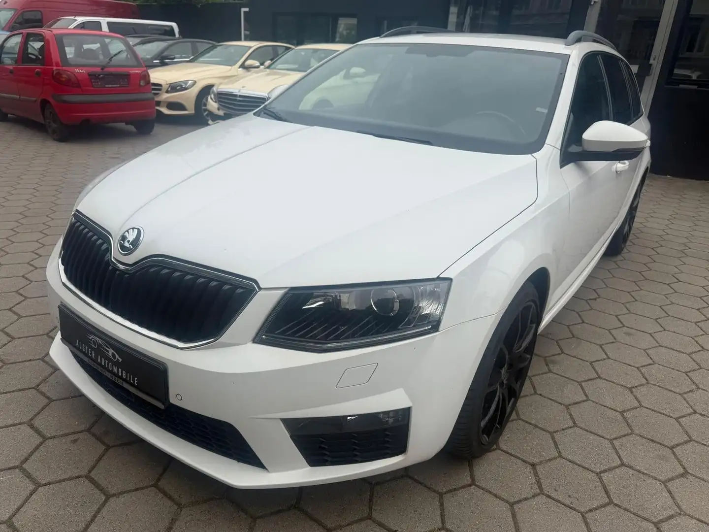 Skoda Octavia Combi RS 4x4 2,0 TDI DSG 184PS *VOLL* Weiß - 2
