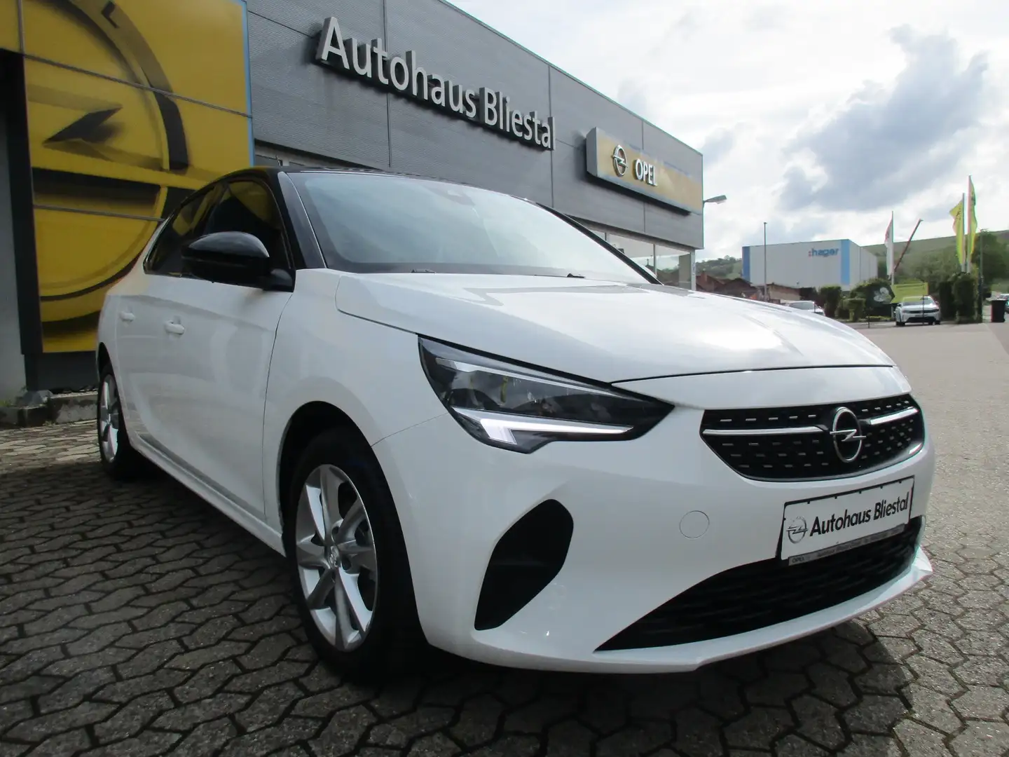 Opel Corsa Elegance 1.2 *Allwetterreifen* Weiß - 2