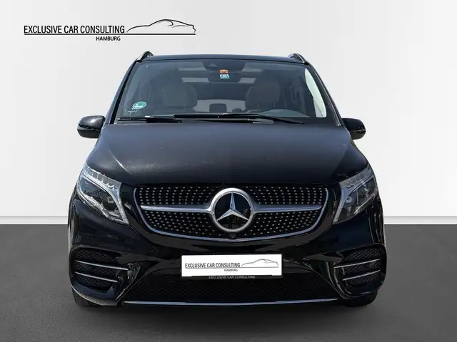Mercedes-Benz V-Class view 2