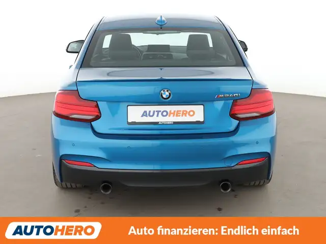 BMW M2 view 5
