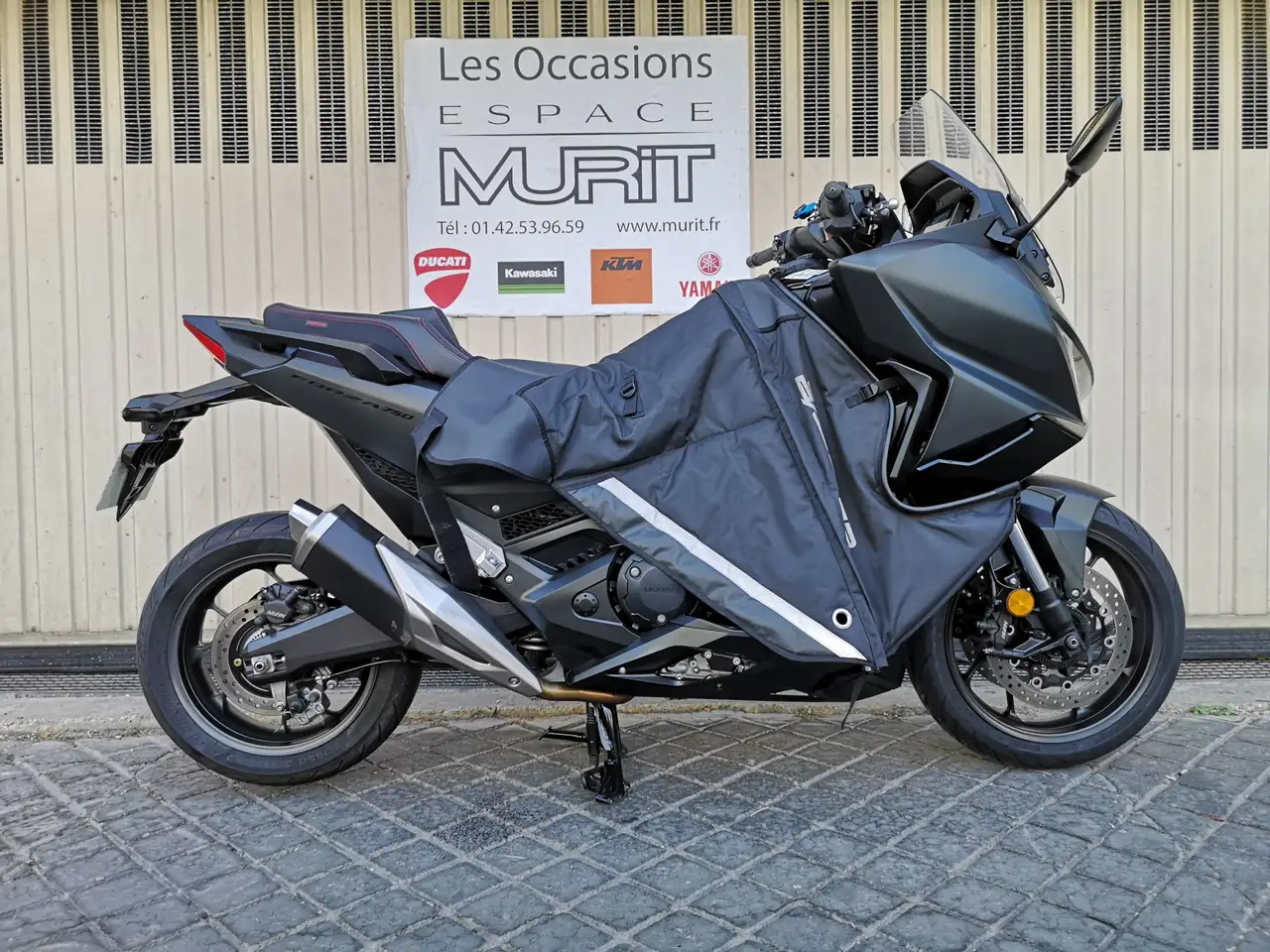 Honda Forza 750