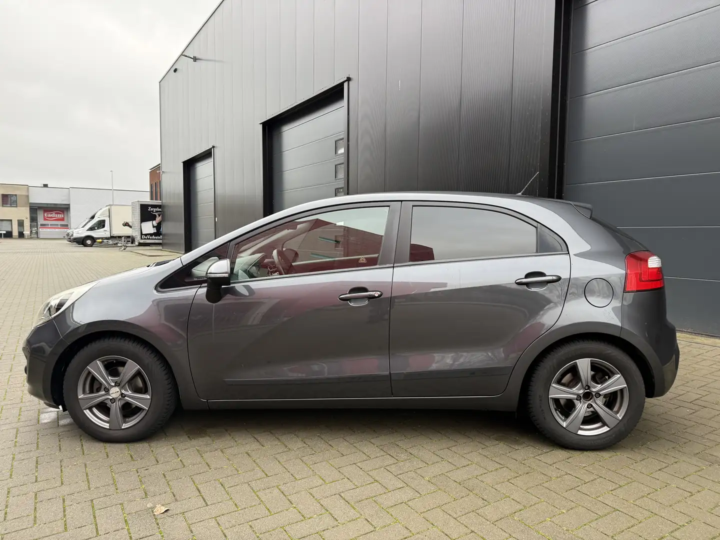Kia Rio Rio 1.2 CVVT Super Pack Grijs - 2