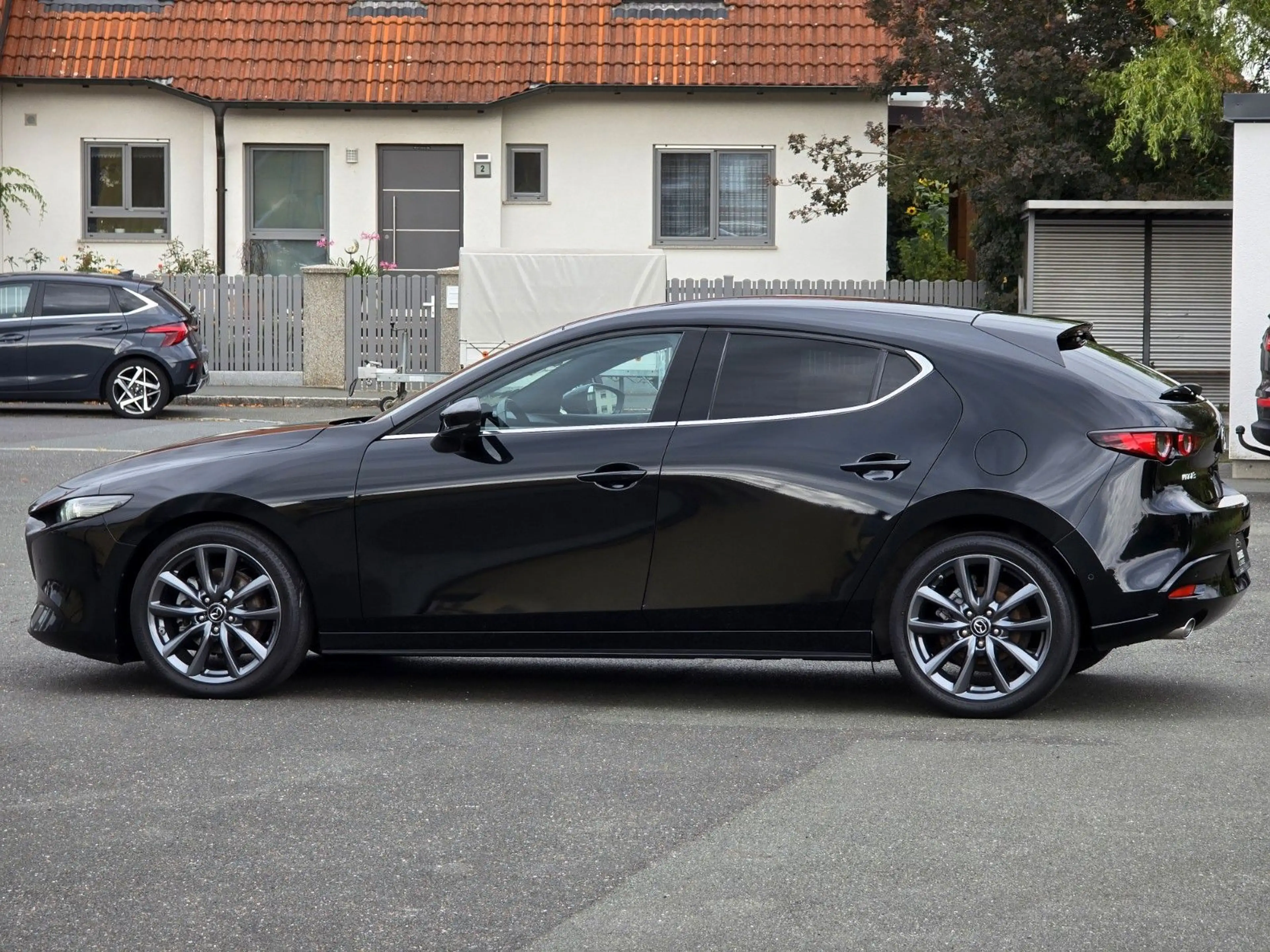 Mazda 3 Lim. 1.8-D Selection LED+360°+NAVI+BOSE+HUD+AC — photo 4