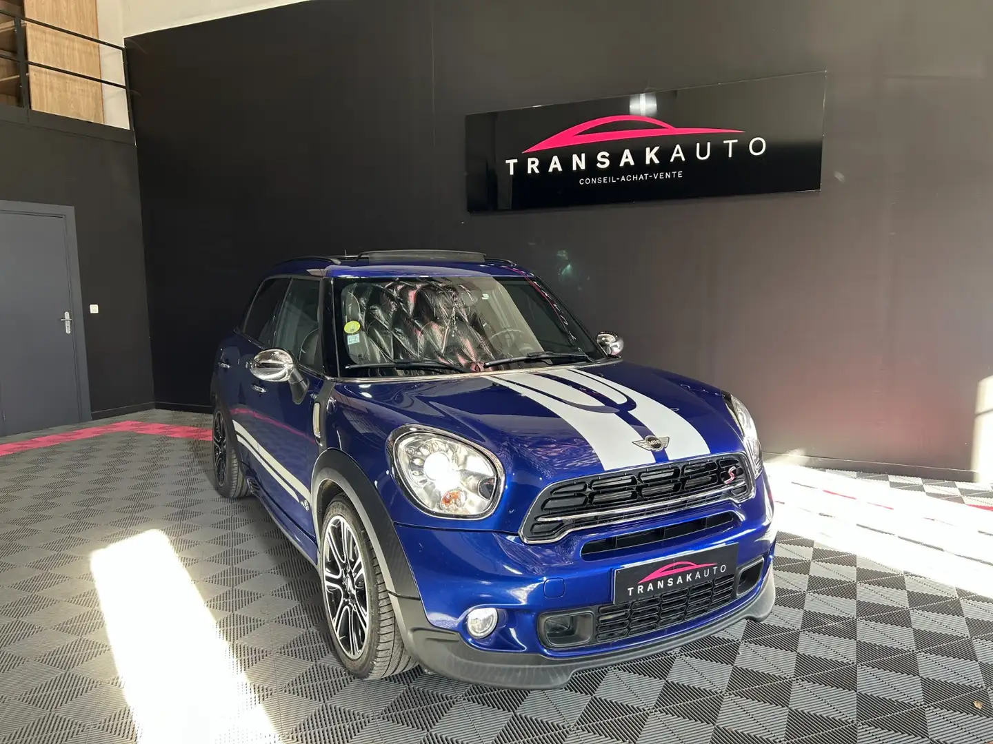 MINI Cooper SD Countryman 143 ch ALL4 Cooper SD Finition John Cooper Works A Bleu - 2