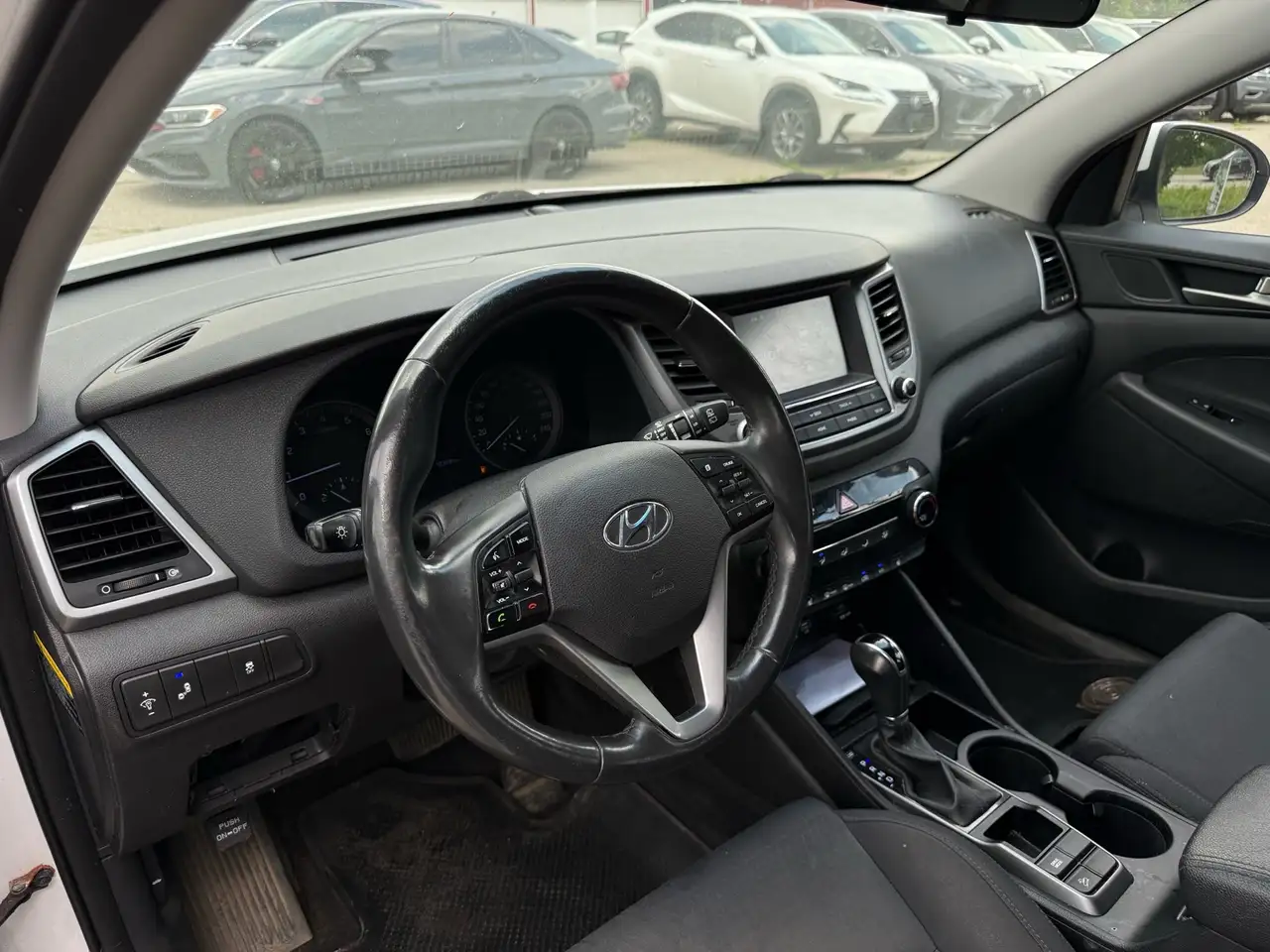 Hyundai TUCSON photo Hyundai TUCSON
