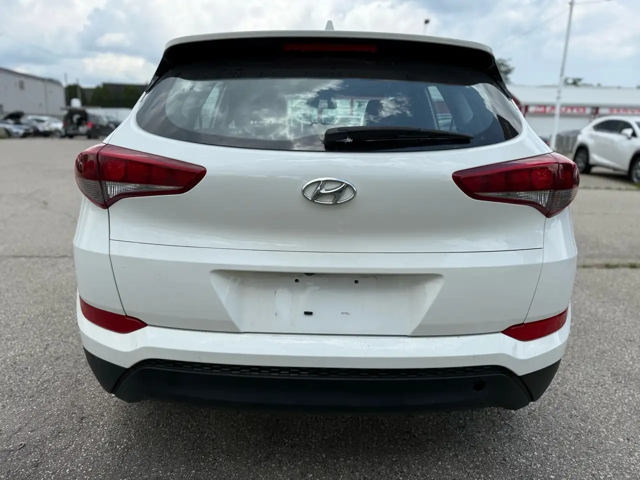 Hyundai TUCSON photo Hyundai TUCSON