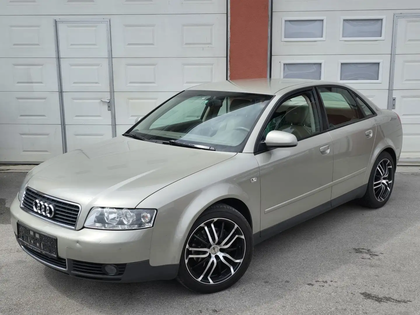 Audi A4 1,8T Multitronic * Pickerl NEU * Beige - 1