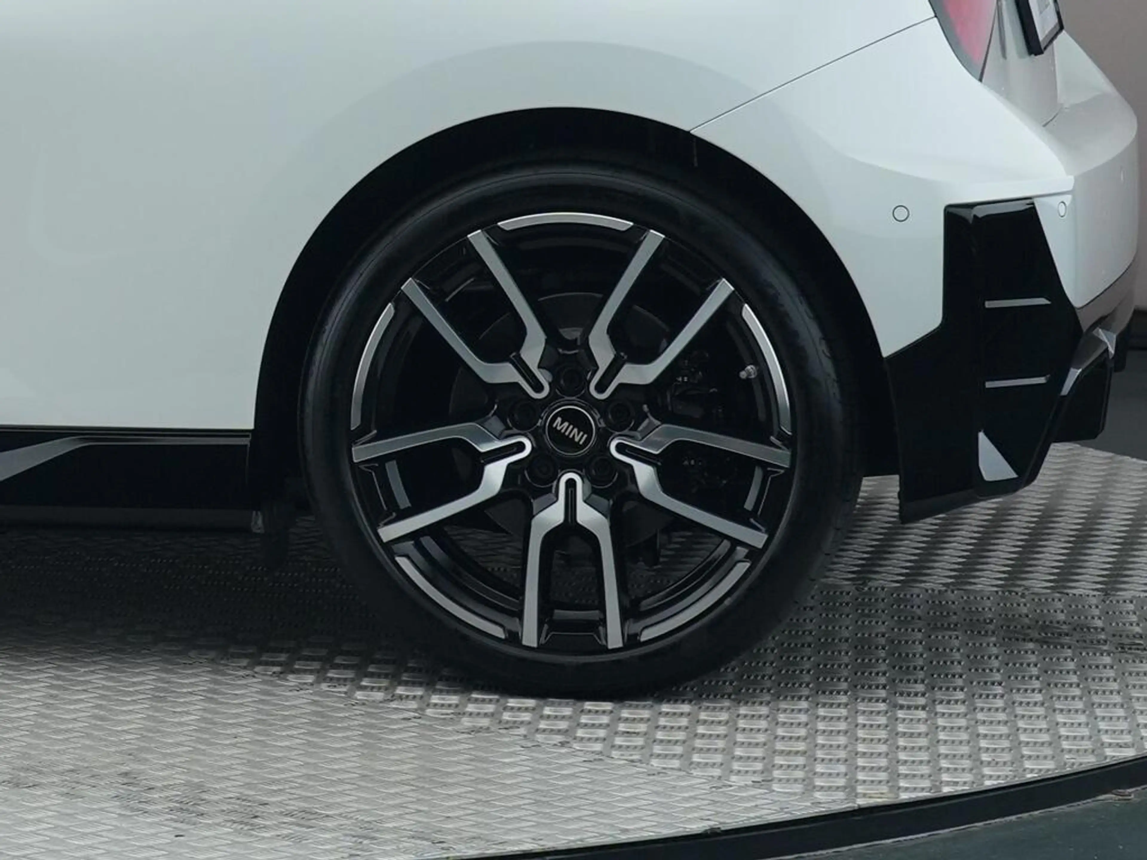 MINI John Cooper Works 3-Deurs SE Cooper XL 54.2 kWh — photo 15