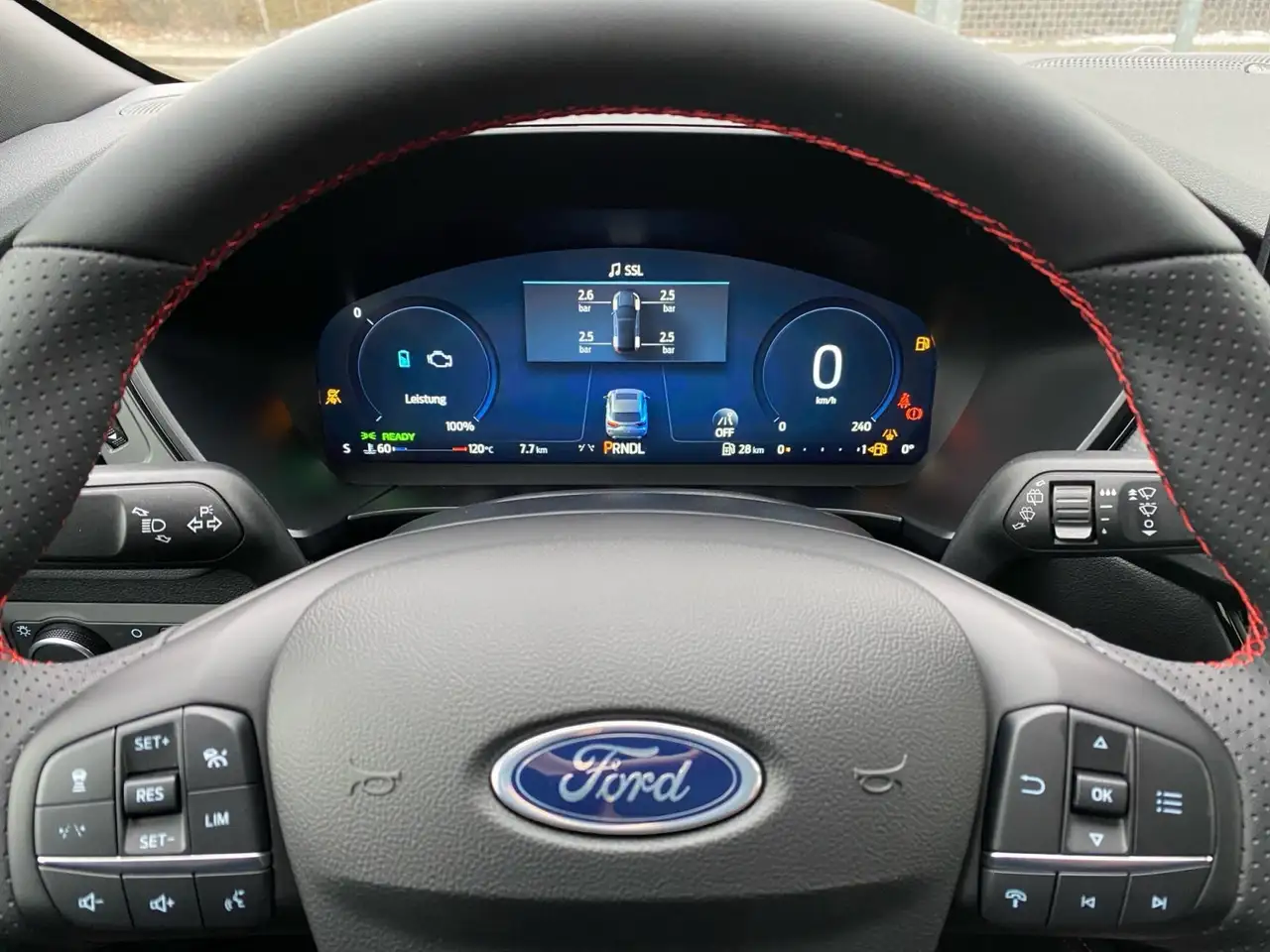 Ford Kuga ST-Line X 2.5 Duratec FHEV ACC 4xSHZ B&O 12