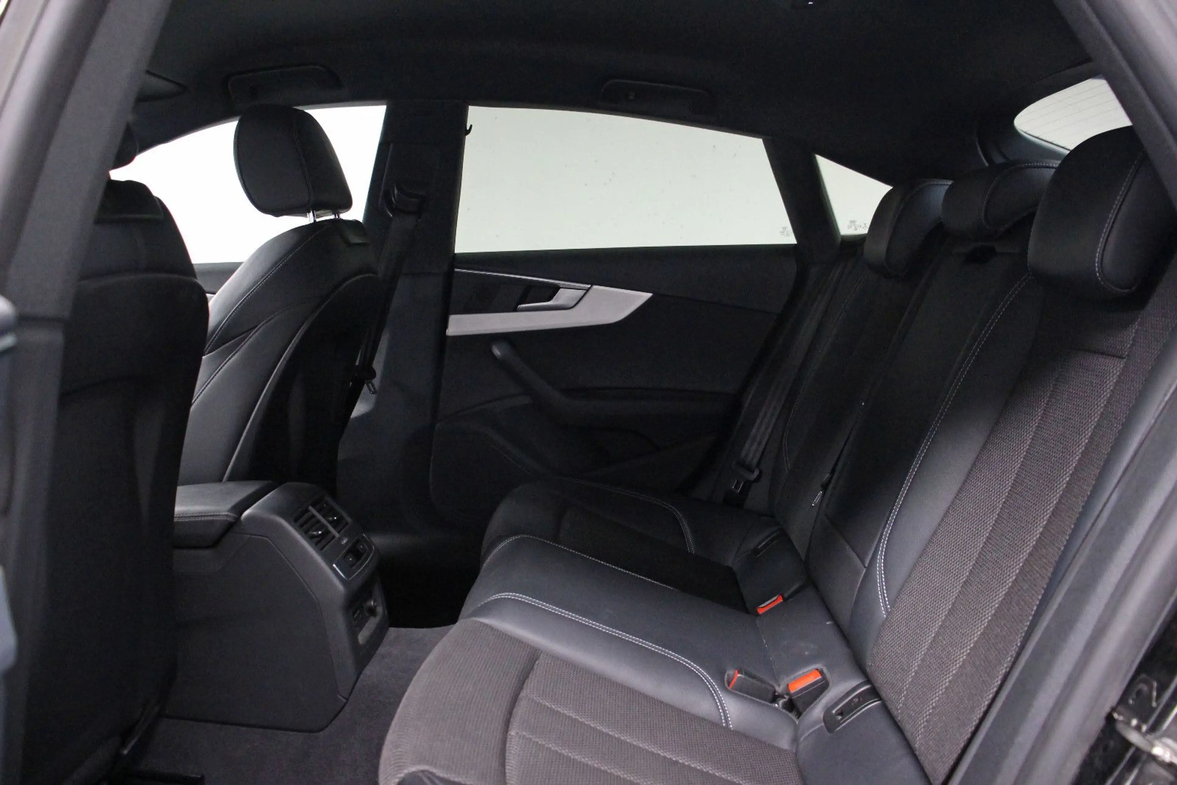 Audi A5 Sb. 45 TFSI qu. S-tr. S-line *ACC/KAMERA/LED* — photo 14
