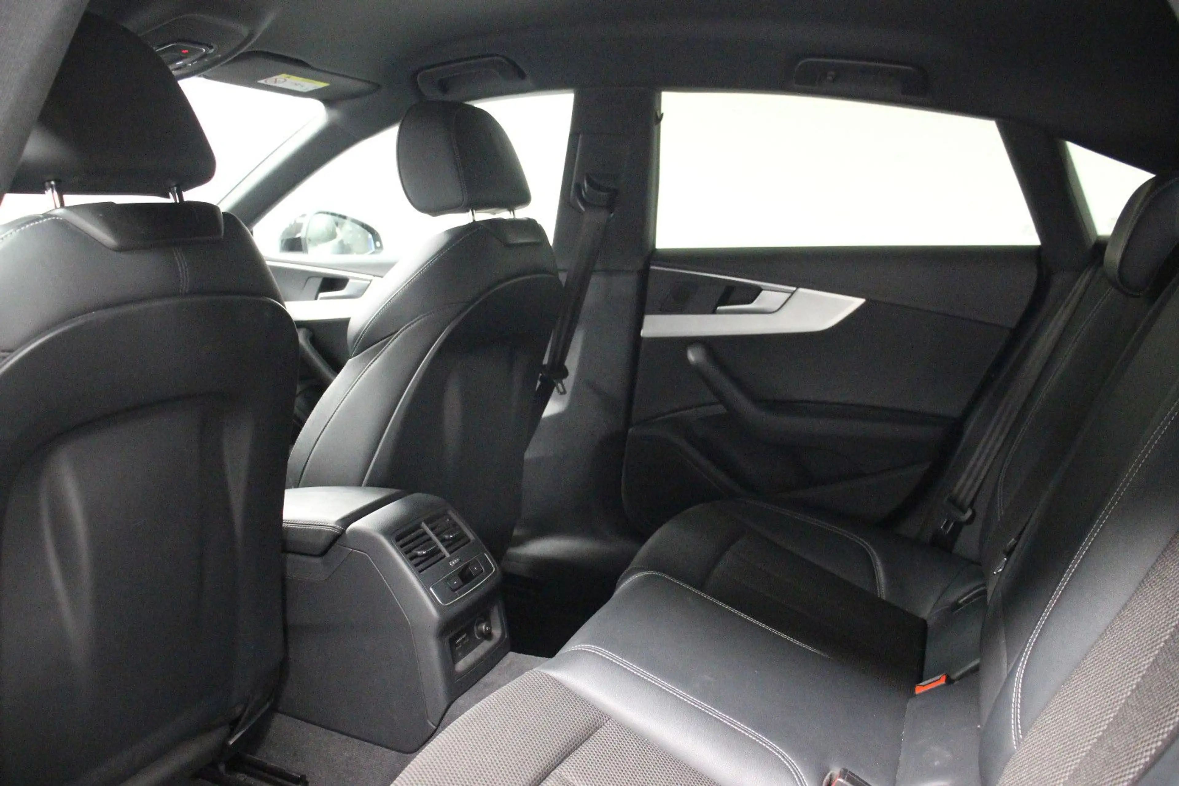 Audi A5 Sb. 45 TFSI qu. S-tr. S-line *ACC/KAMERA/LED* — photo 15