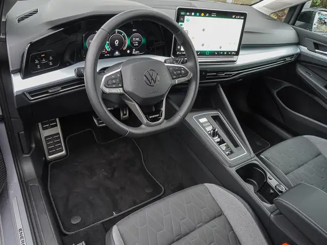 Volkswagen Golf view 9